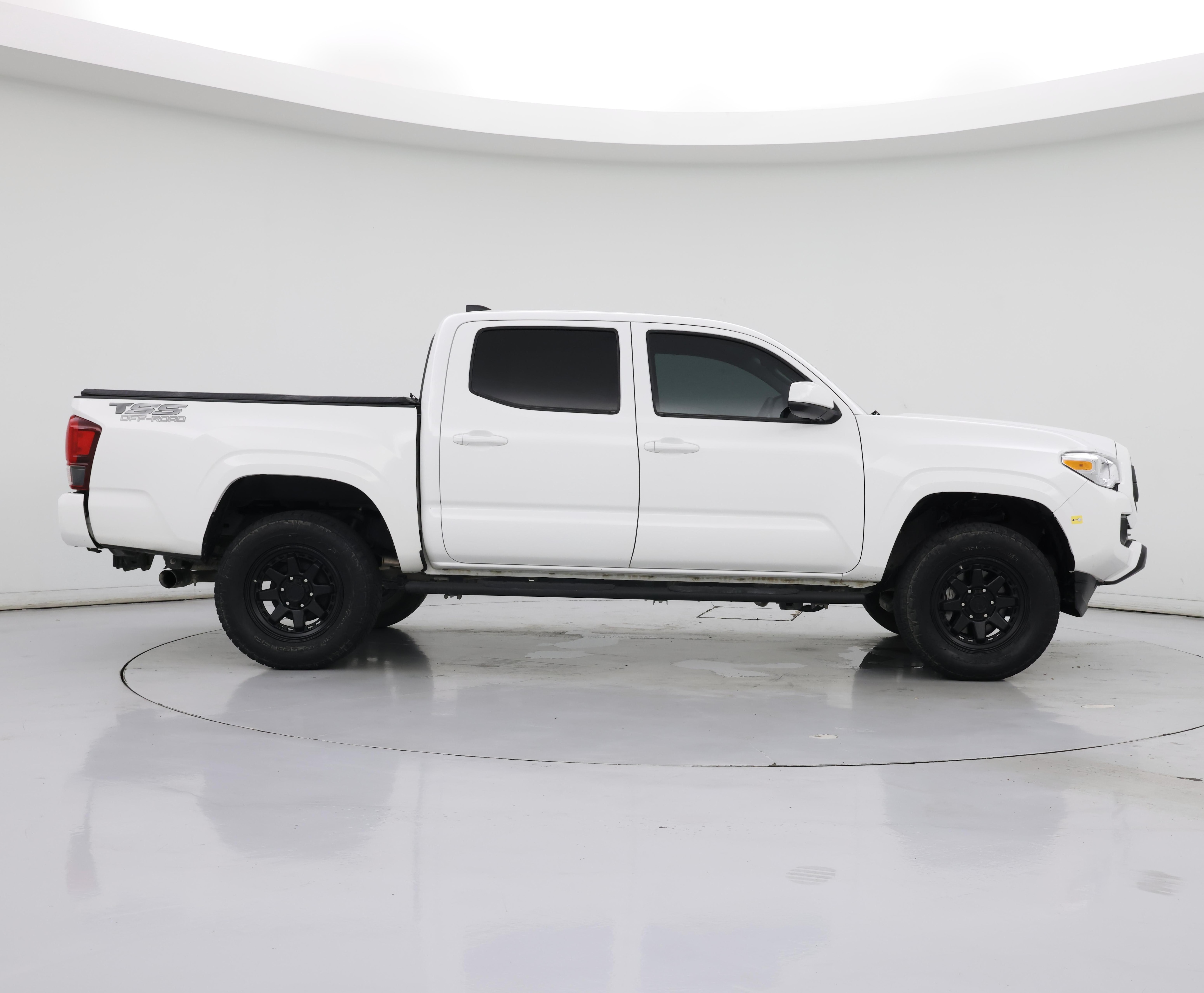 Thumbnail: 2023 Toyota Tacoma - 7