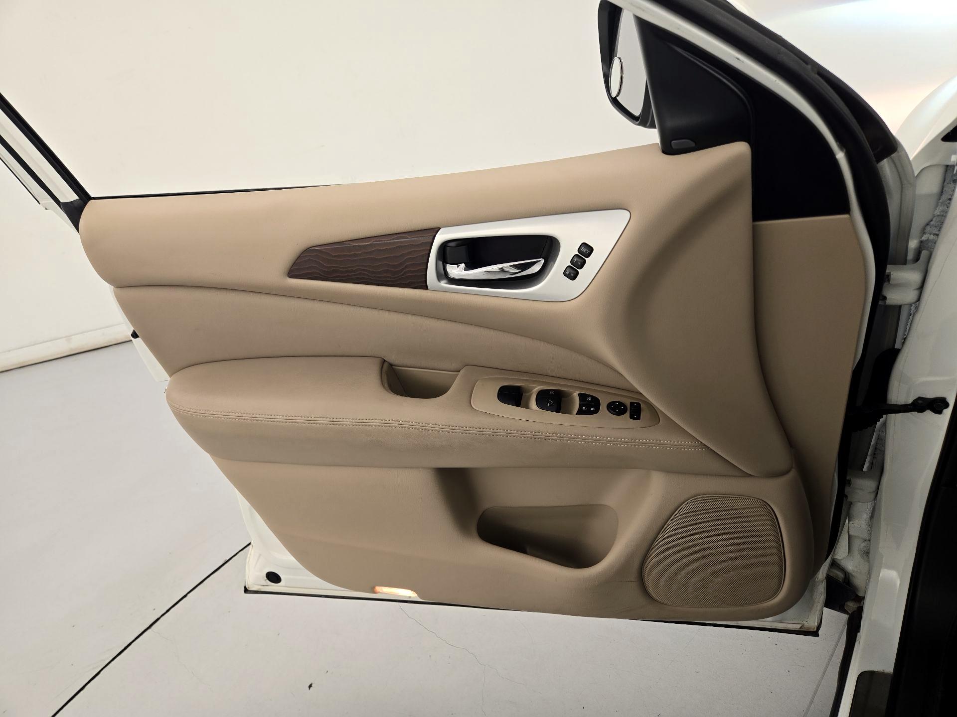 Thumbnail: 2018 Nissan Pathfinder - 12