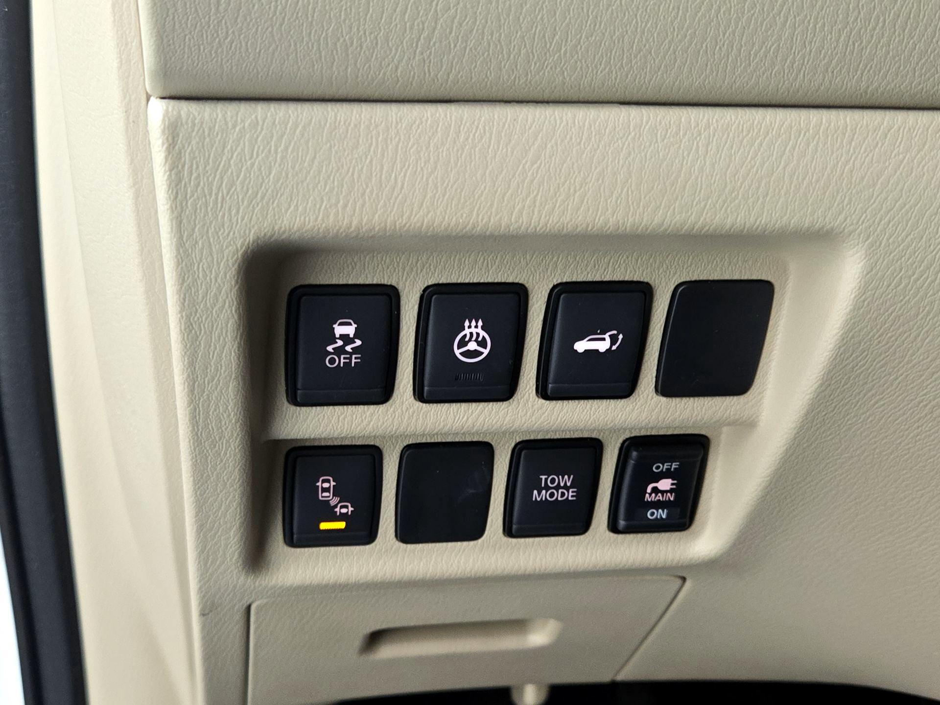 Thumbnail: 2018 Nissan Pathfinder - 13