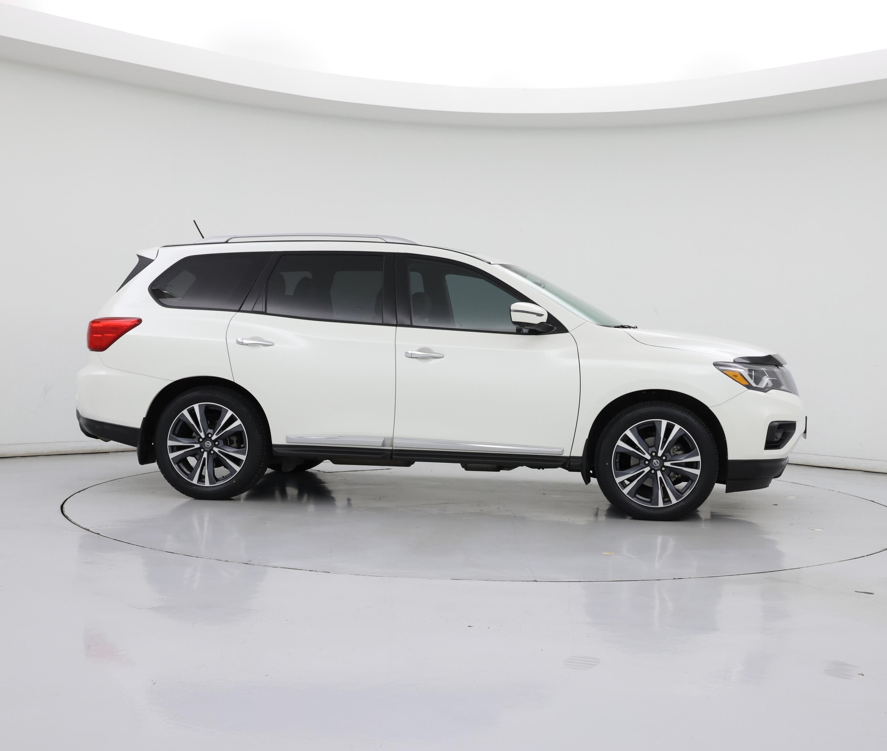 Thumbnail: 2018 Nissan Pathfinder - 7