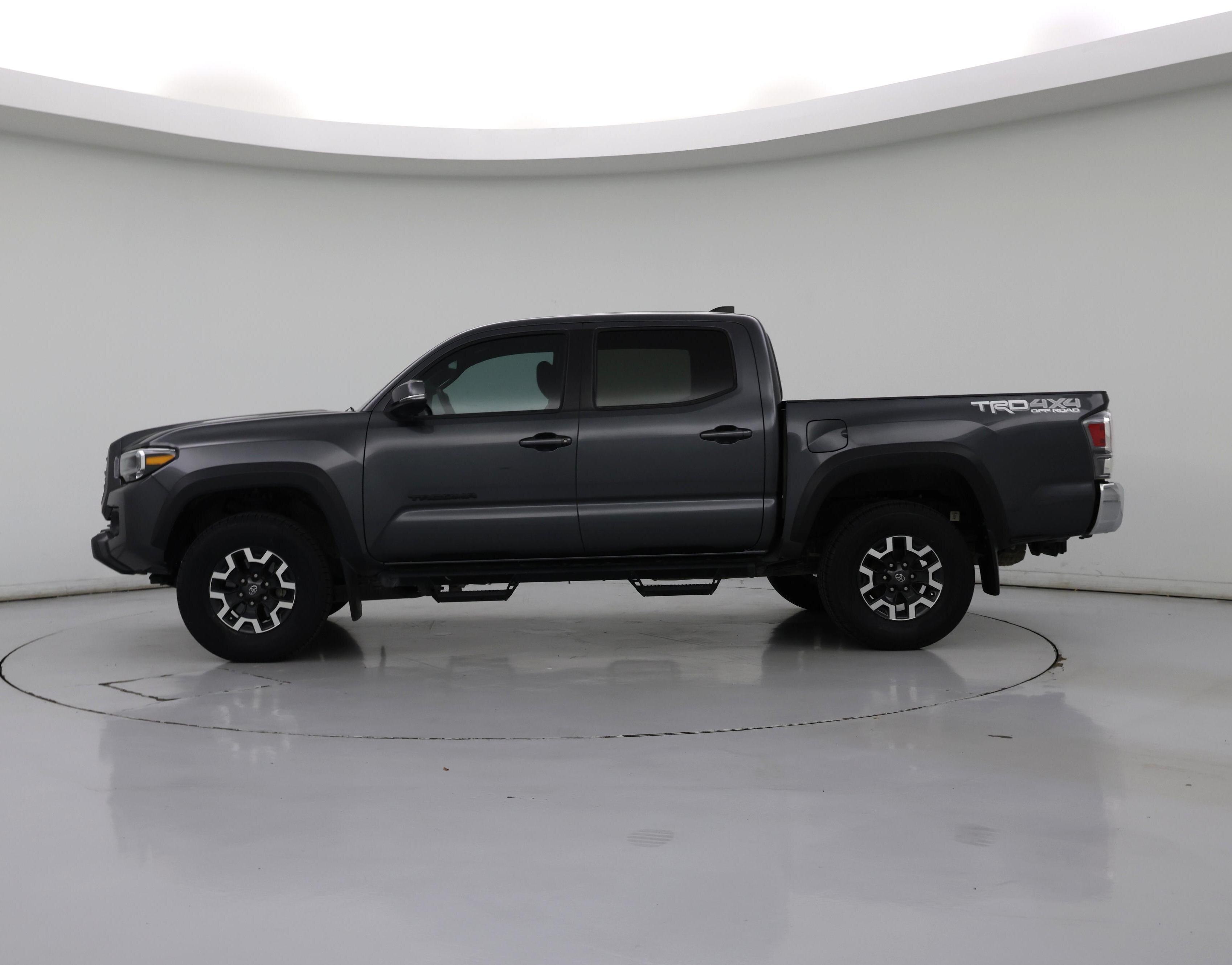 Thumbnail: 2022 Toyota Tacoma - 3