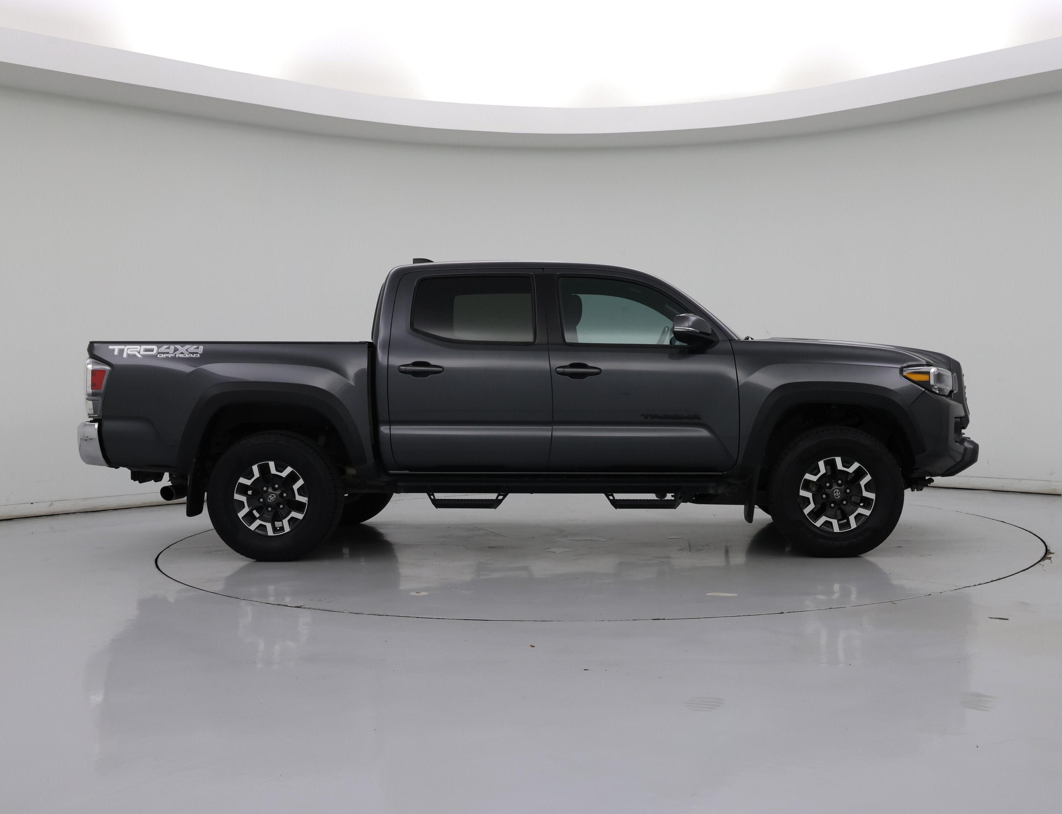 Thumbnail: 2022 Toyota Tacoma - 7
