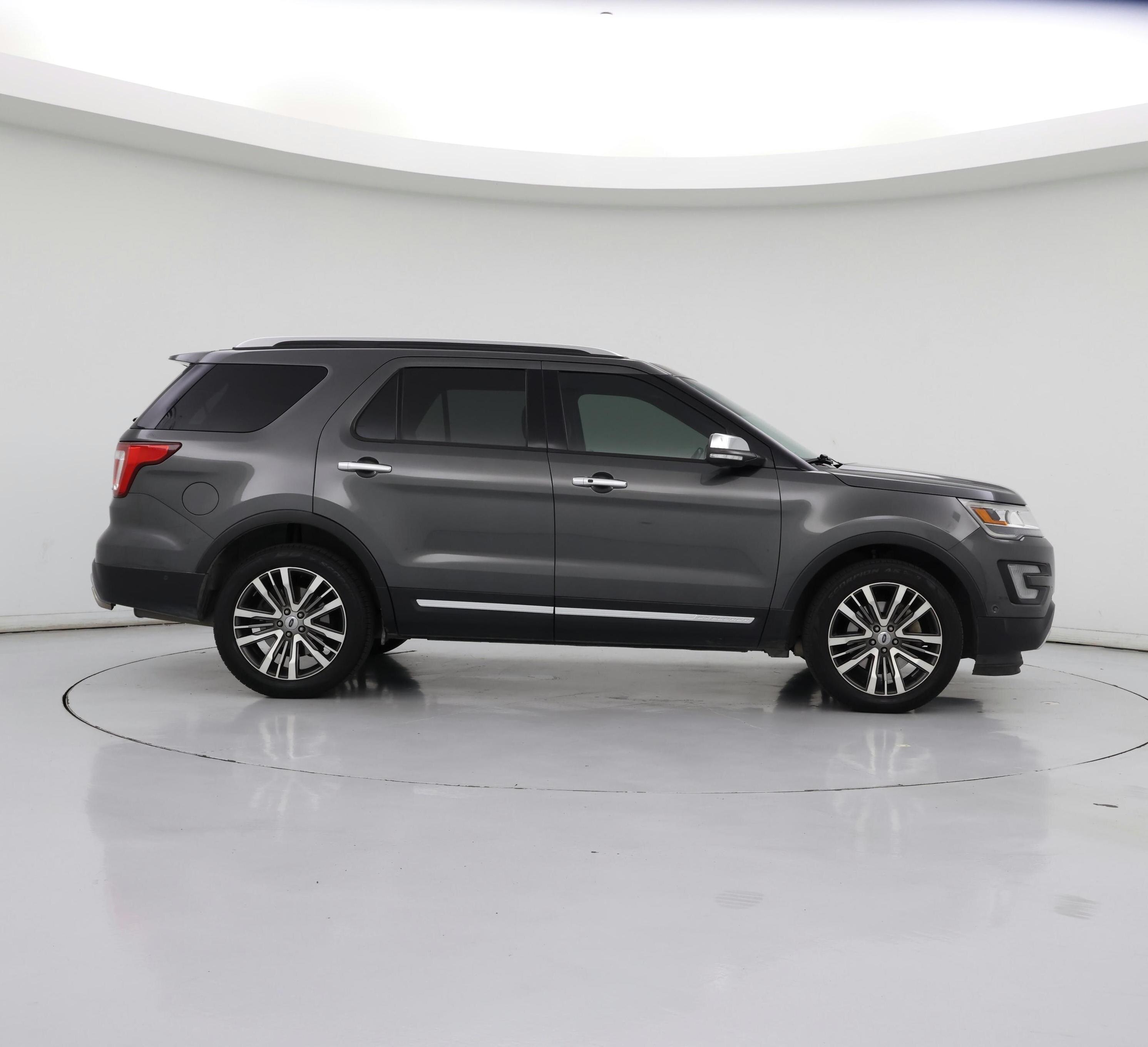 Thumbnail: 2017 Ford Explorer - 7