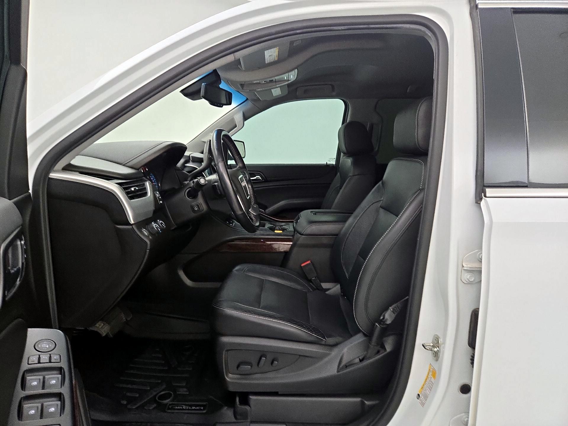 Thumbnail: 2019 GMC Yukon XL - 11
