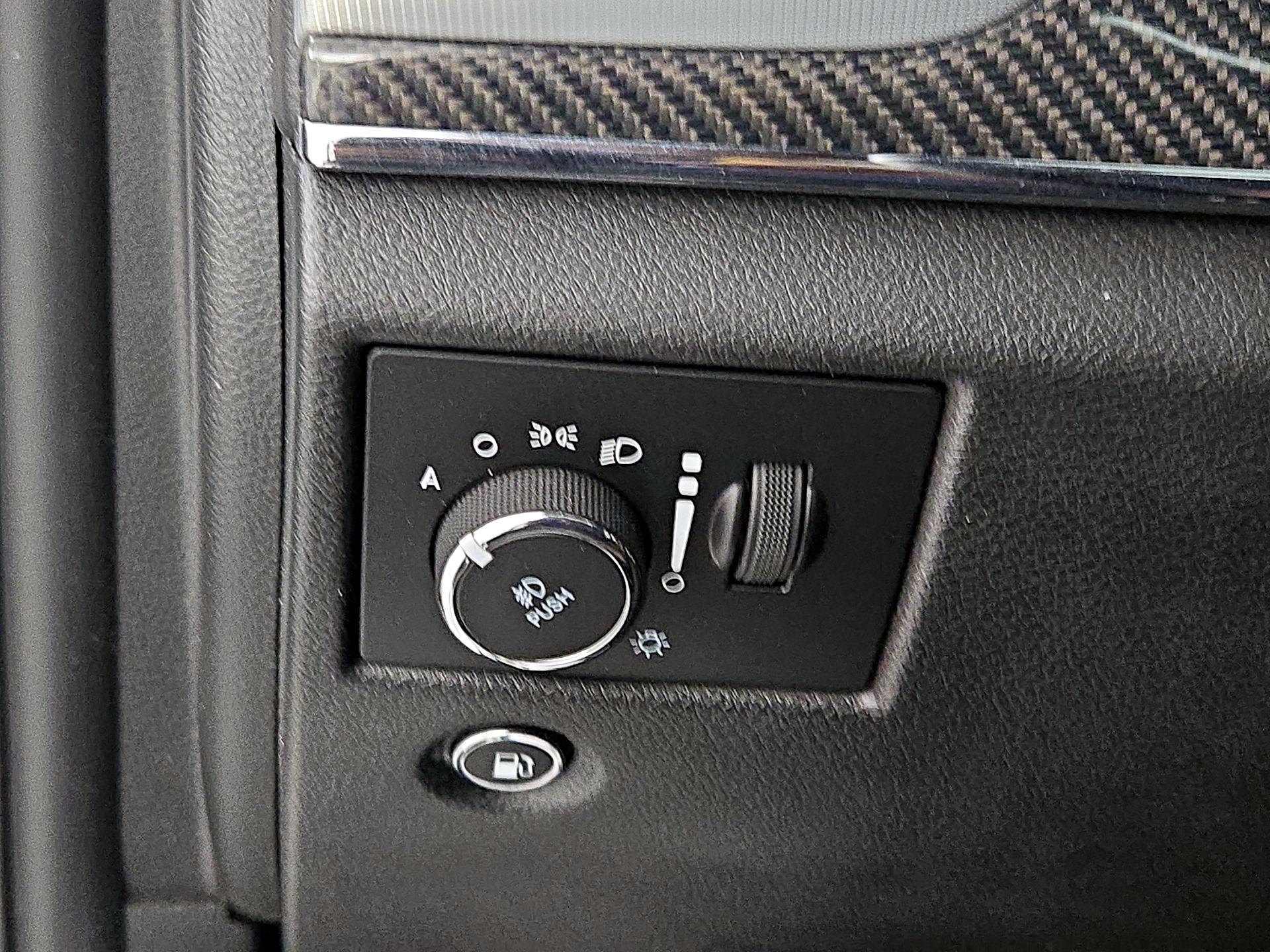 Thumbnail: 2020 Jeep Grand Cherokee - 13