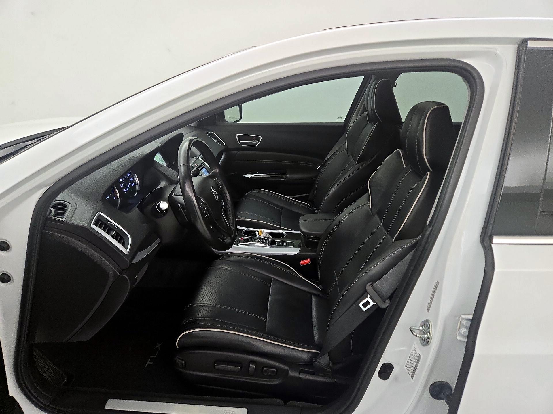 Thumbnail: 2018 Acura TLX - 11