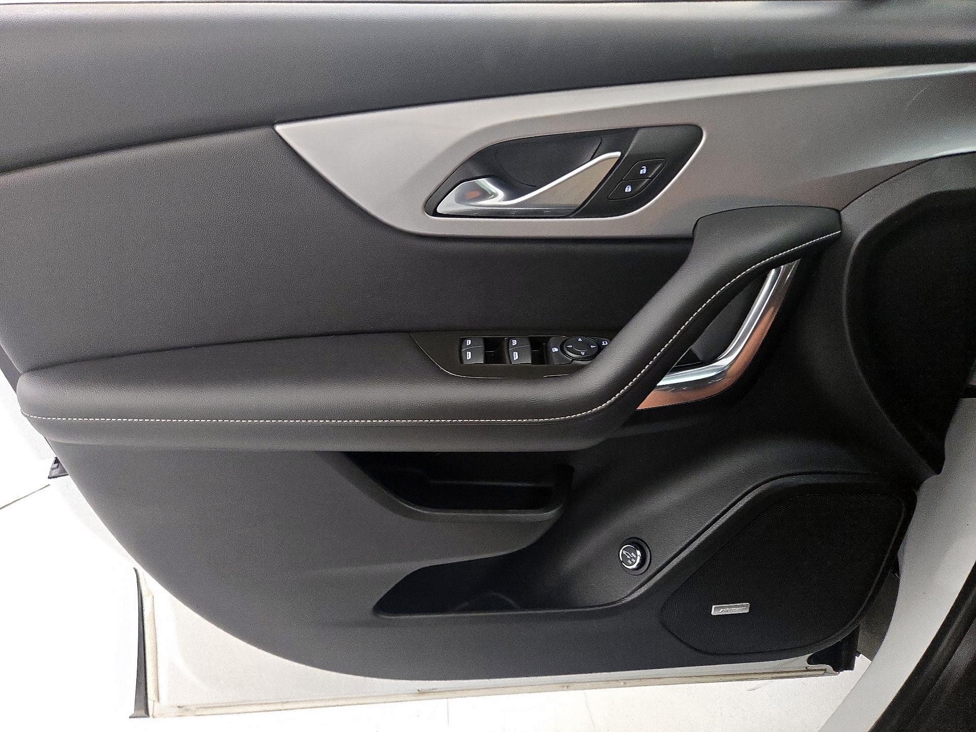 Thumbnail: 2023 Chevrolet Blazer - 12