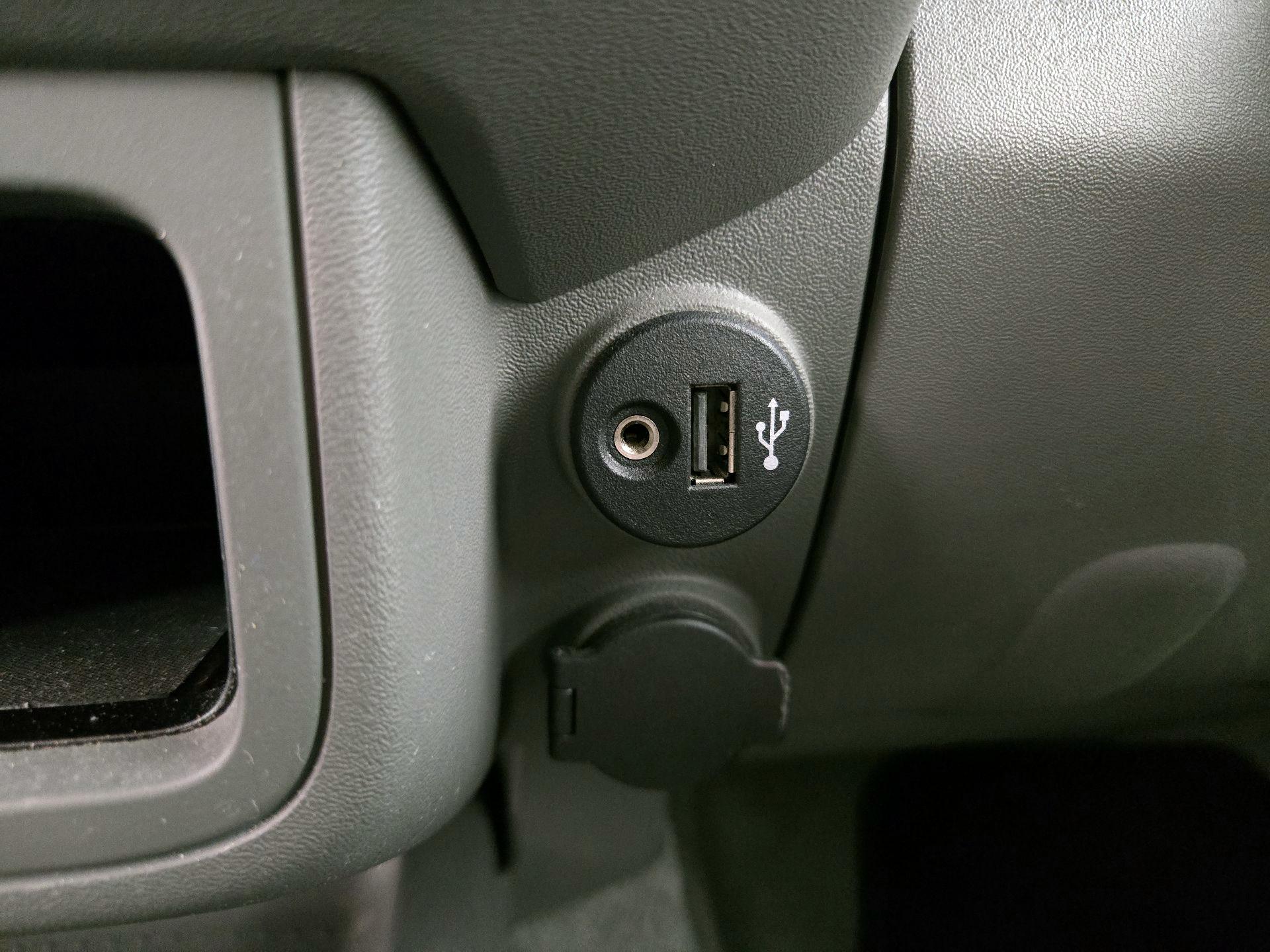 Thumbnail: 2018 Nissan Frontier - 18