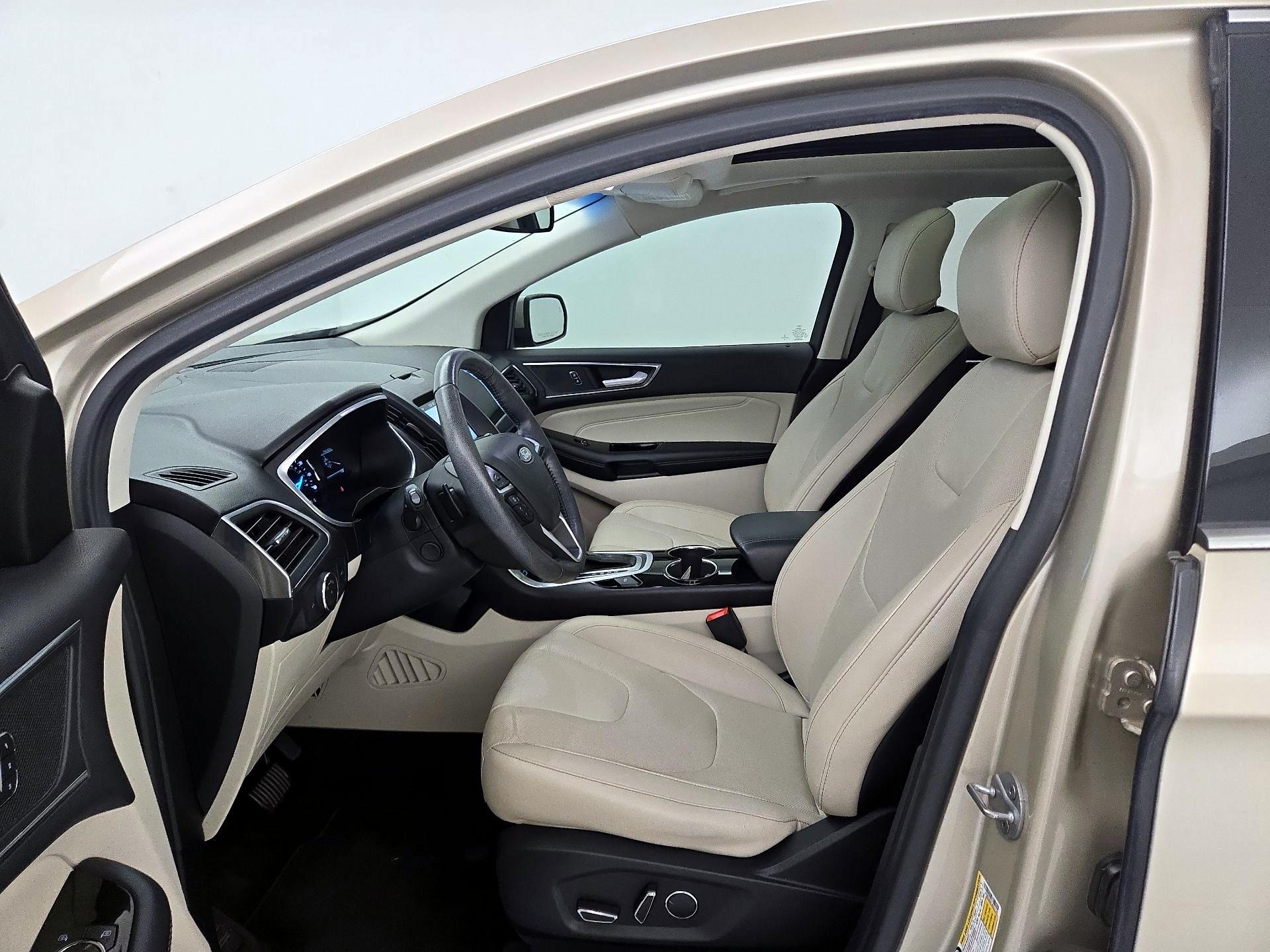 Thumbnail: 2018 Ford Edge - 11