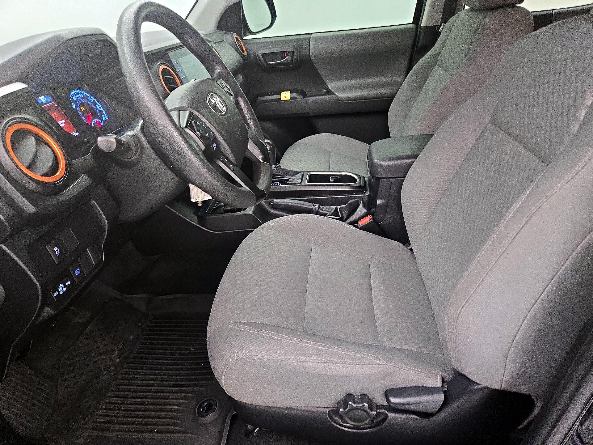 Thumbnail: 2021 Toyota Tacoma - 11