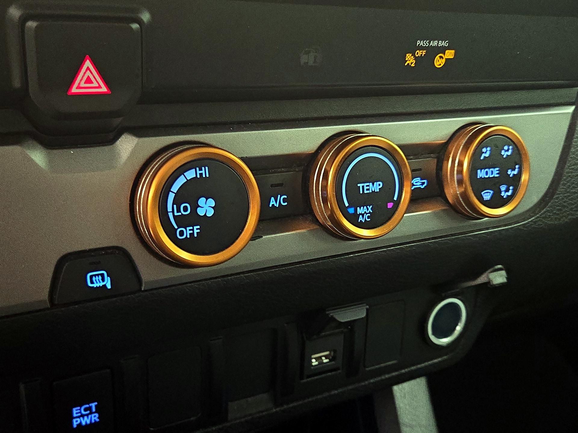 Thumbnail: 2021 Toyota Tacoma - 16