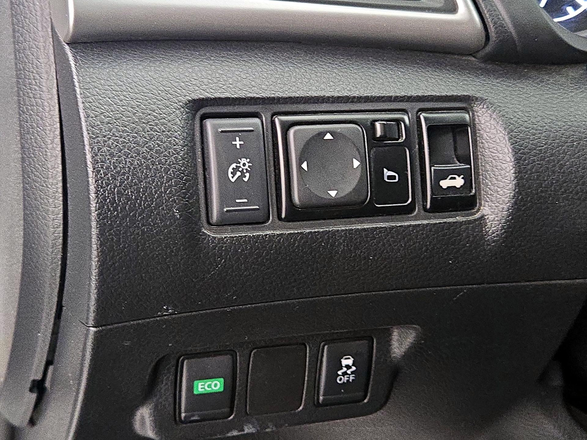 Thumbnail: 2019 Nissan Sentra - 13