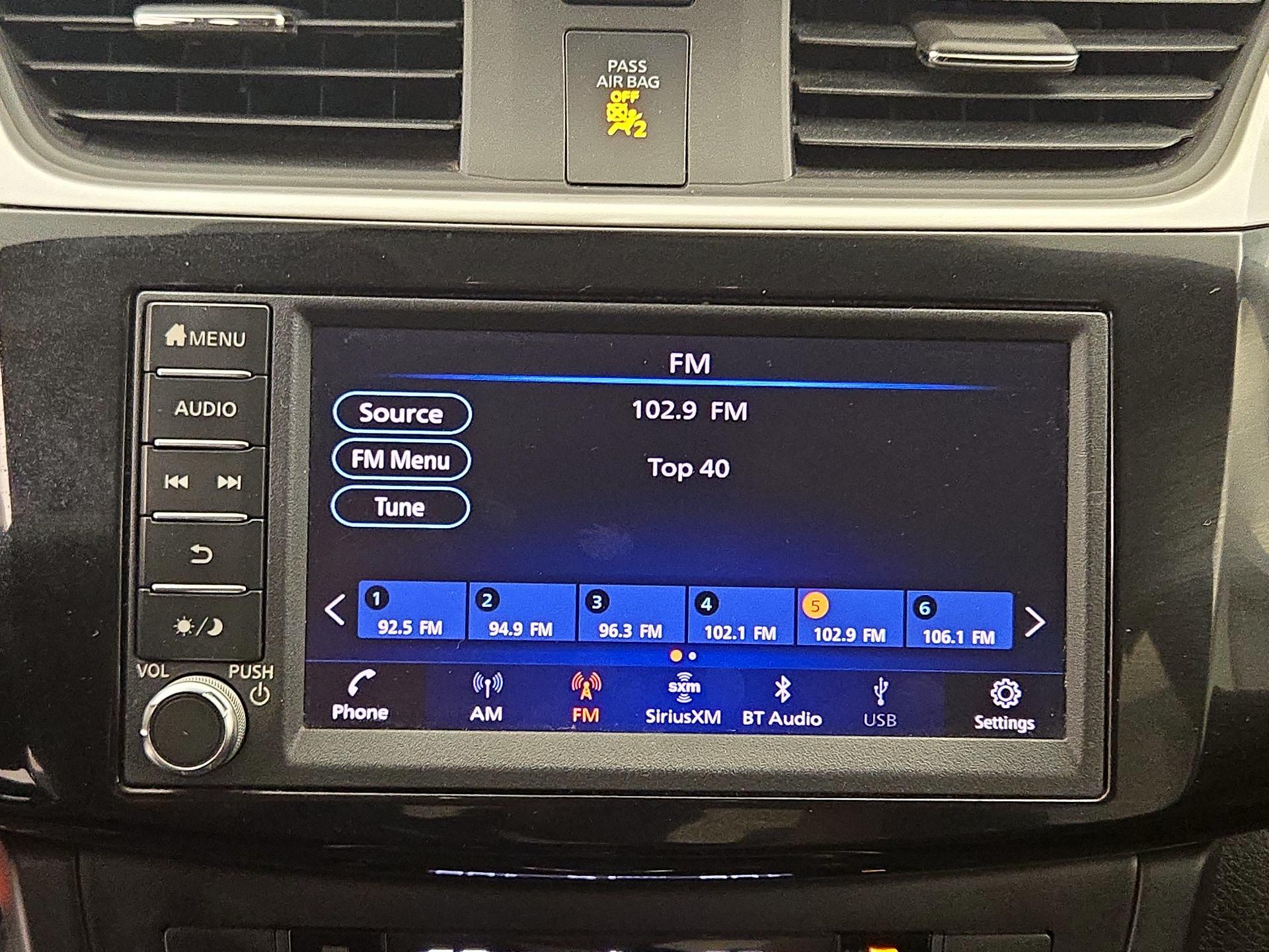 Thumbnail: 2019 Nissan Sentra - 15