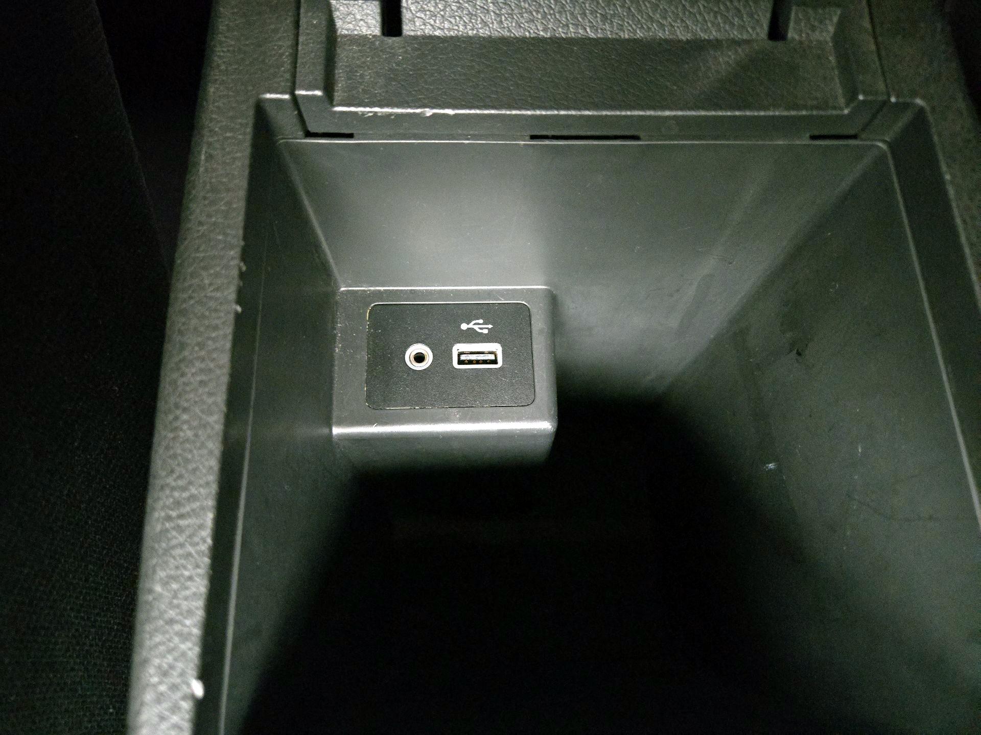 Thumbnail: 2019 Nissan Sentra - 18