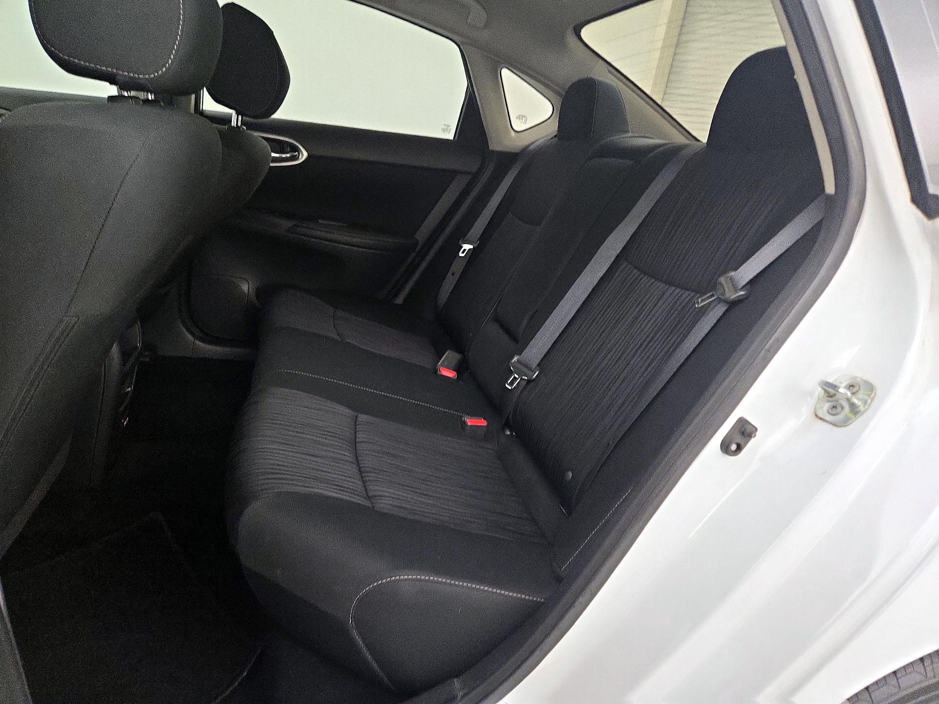 Thumbnail: 2019 Nissan Sentra - 19