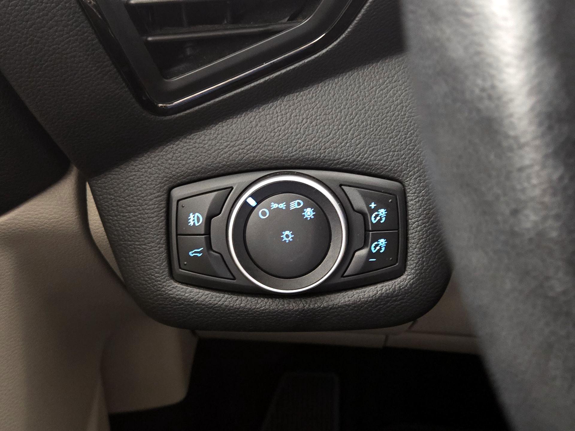 Thumbnail: 2017 Ford Escape - 13