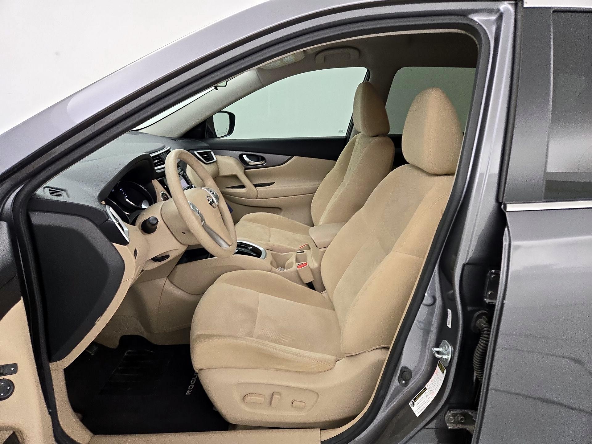 Thumbnail: 2015 Nissan Rogue - 11
