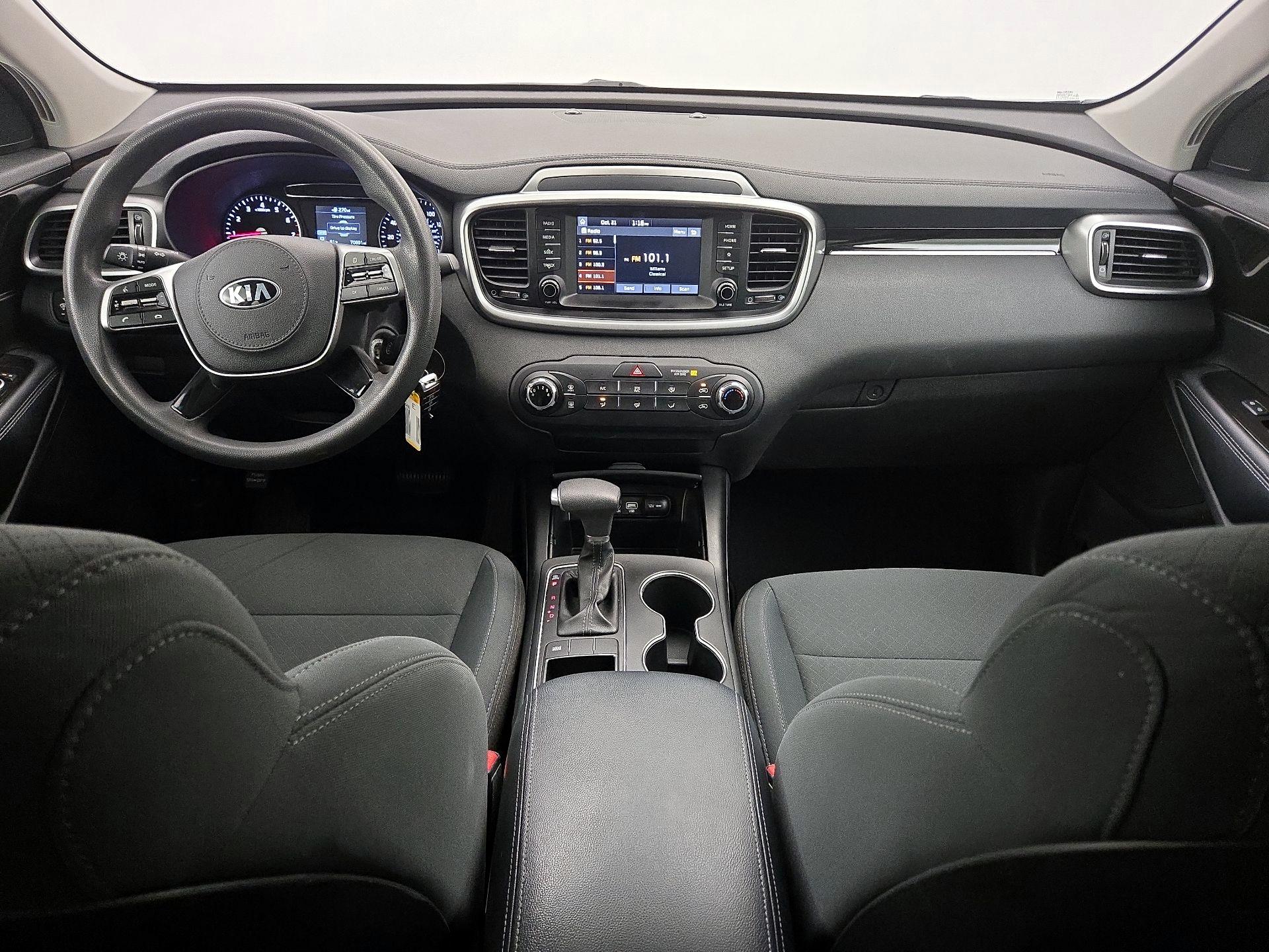 Thumbnail: 2019 Kia Sorento - 9