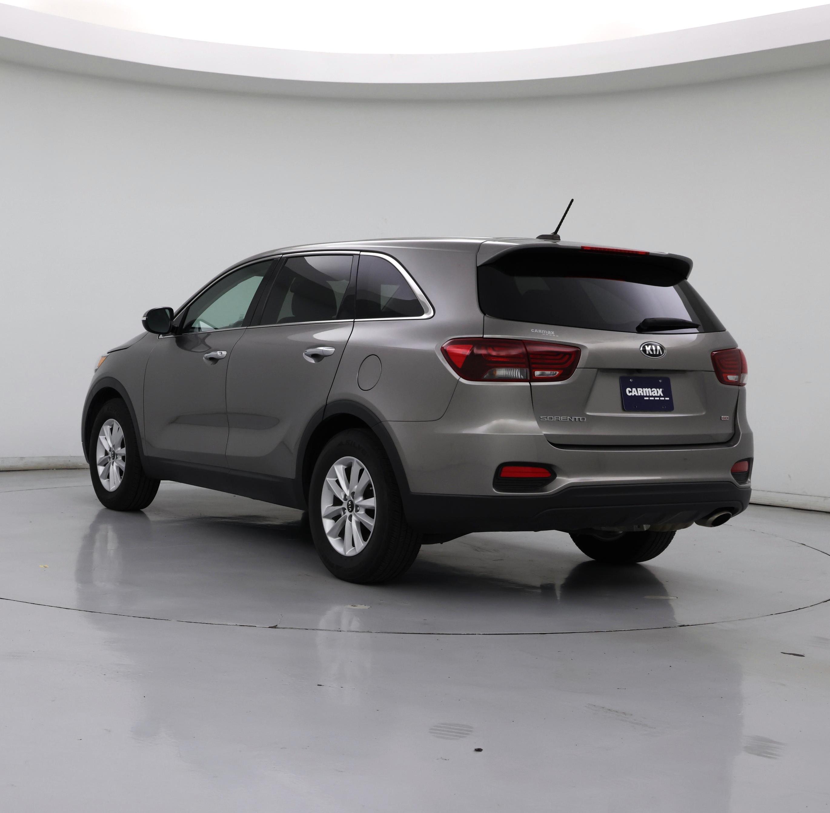 Thumbnail: 2019 Kia Sorento - 2