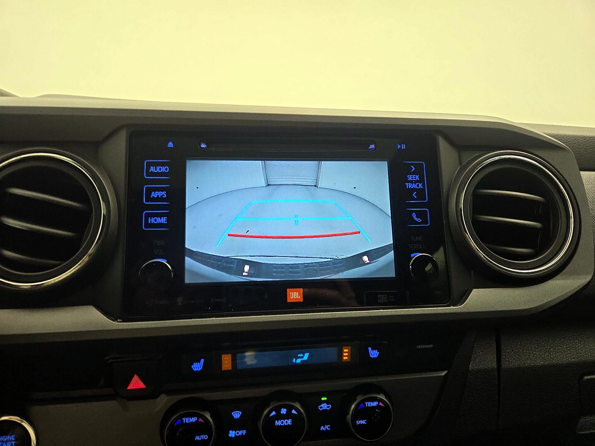 Thumbnail: 2017 Toyota Tacoma - 15