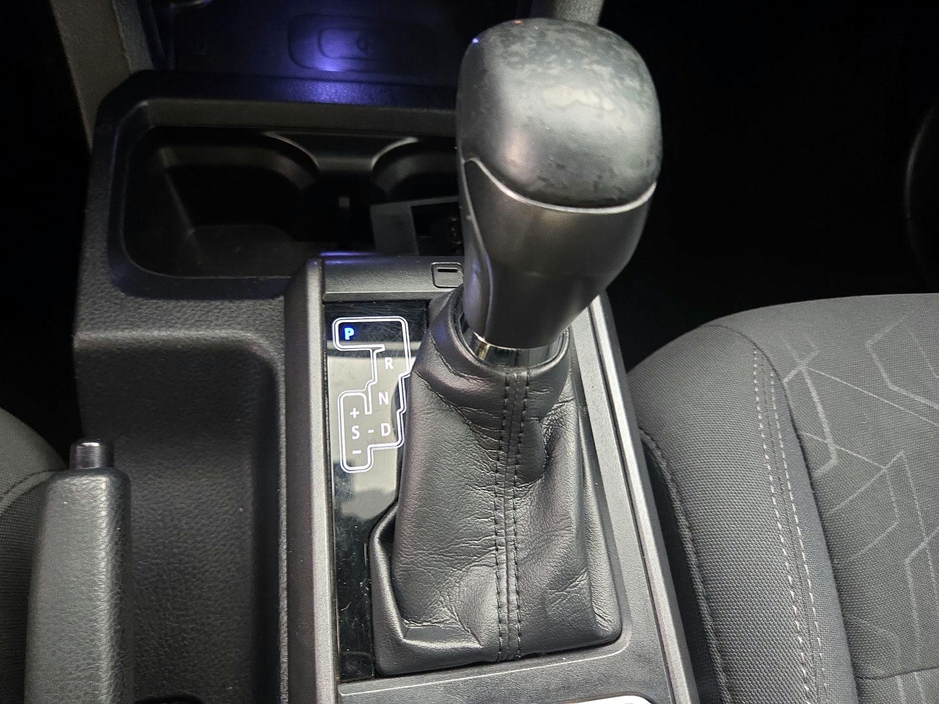 Thumbnail: 2017 Toyota Tacoma - 18