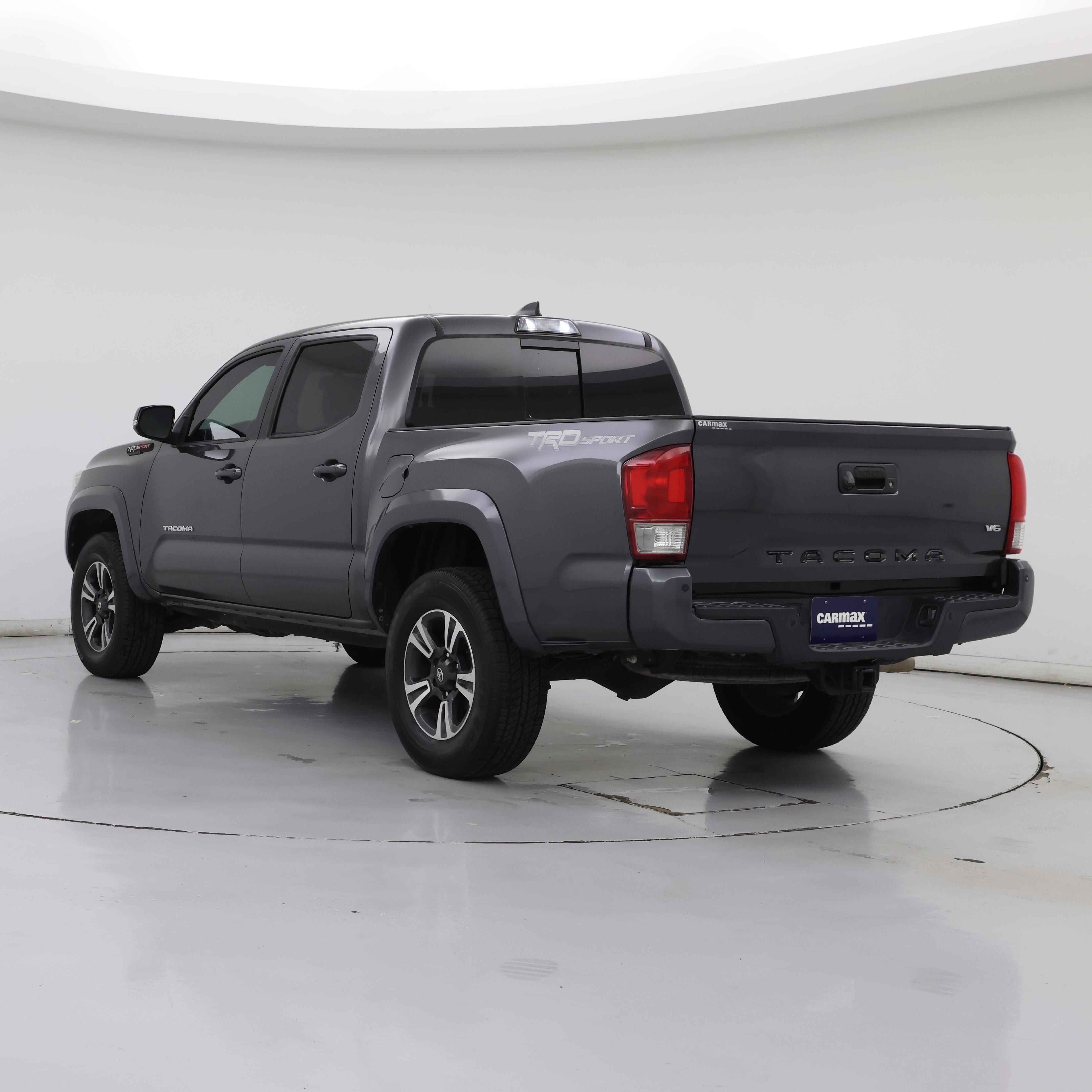 Thumbnail: 2017 Toyota Tacoma - 2