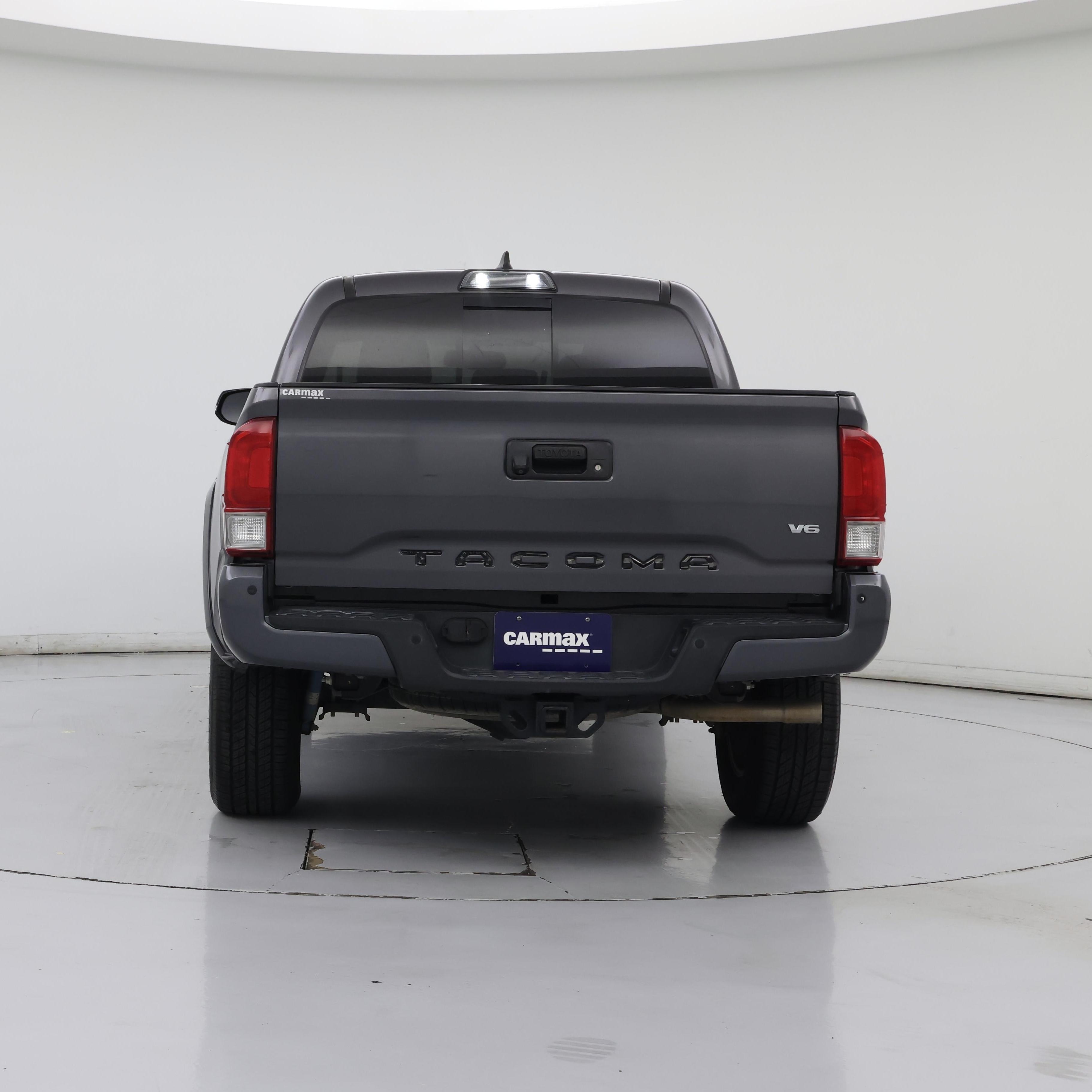 Thumbnail: 2017 Toyota Tacoma - 6