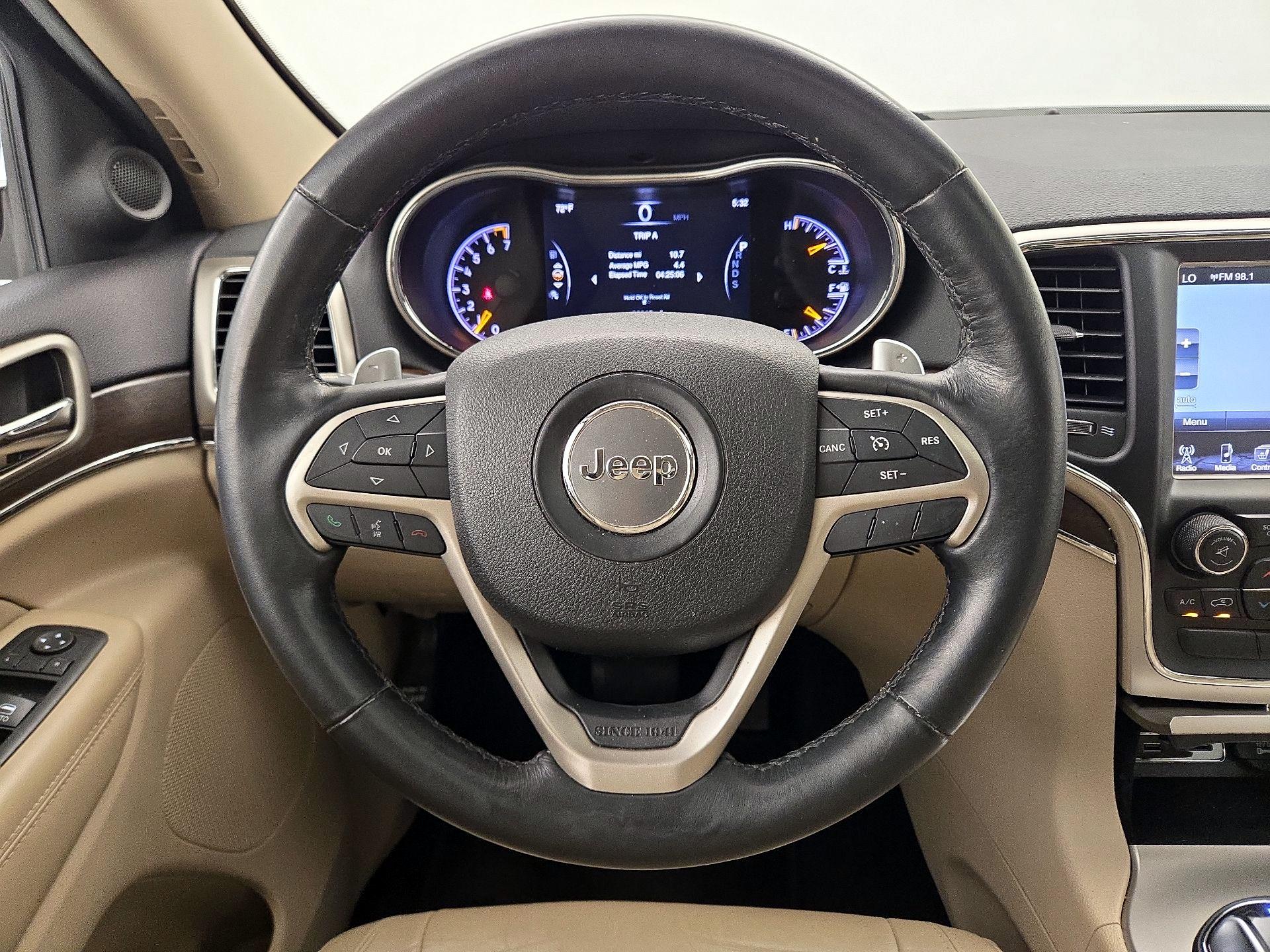 Thumbnail: 2015 Jeep Grand Cherokee - 10