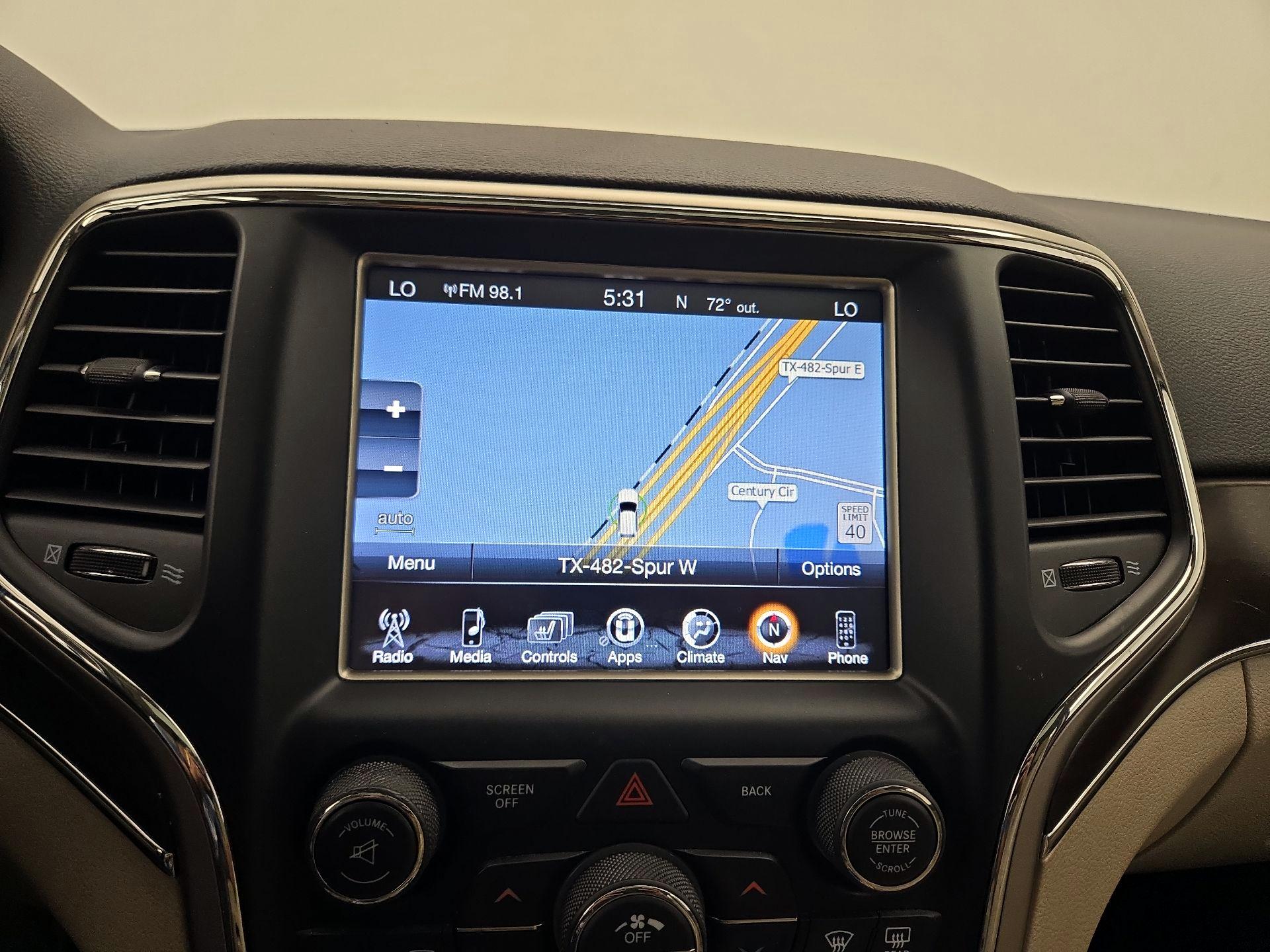 Thumbnail: 2015 Jeep Grand Cherokee - 14