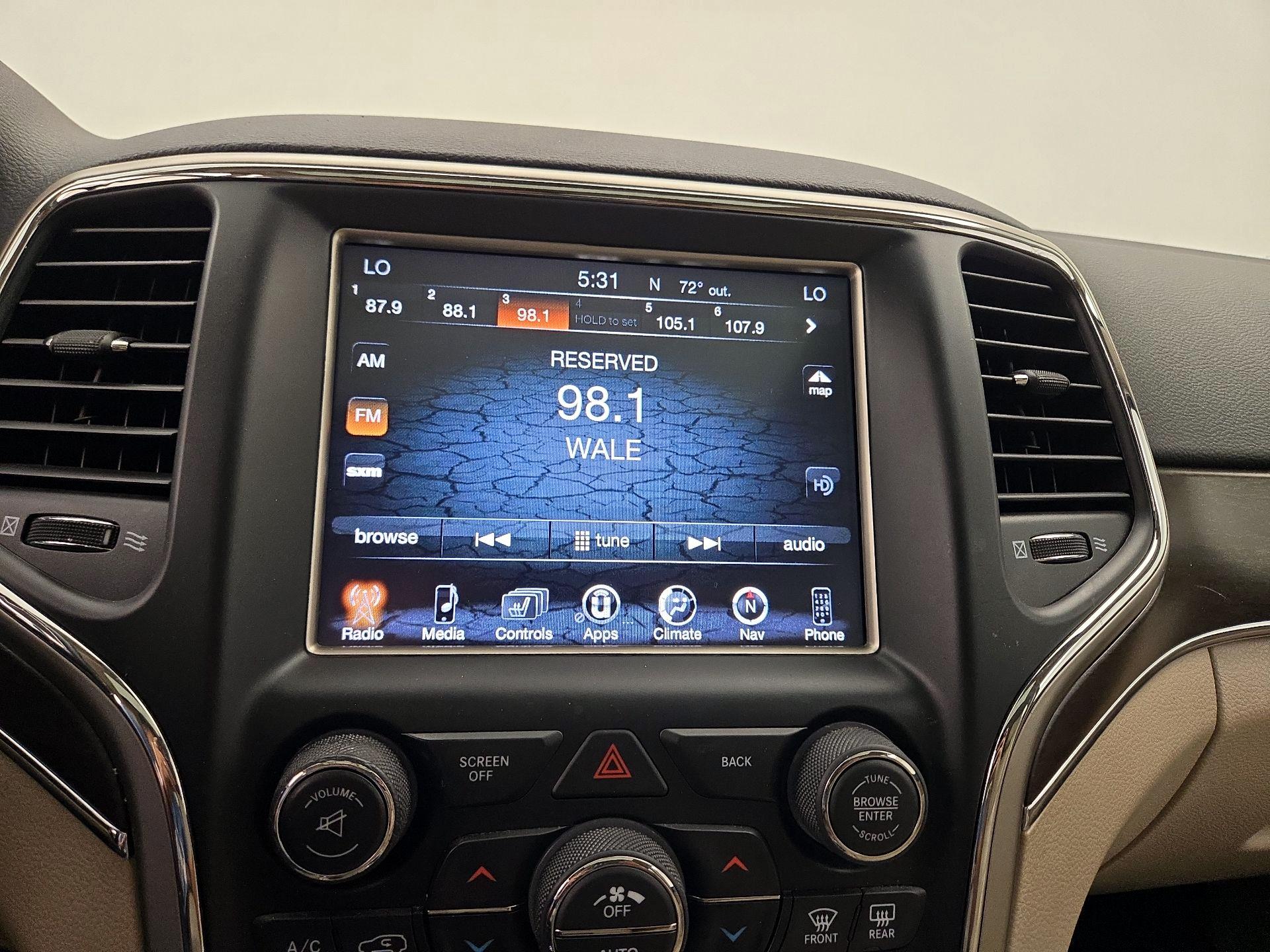 Thumbnail: 2015 Jeep Grand Cherokee - 16