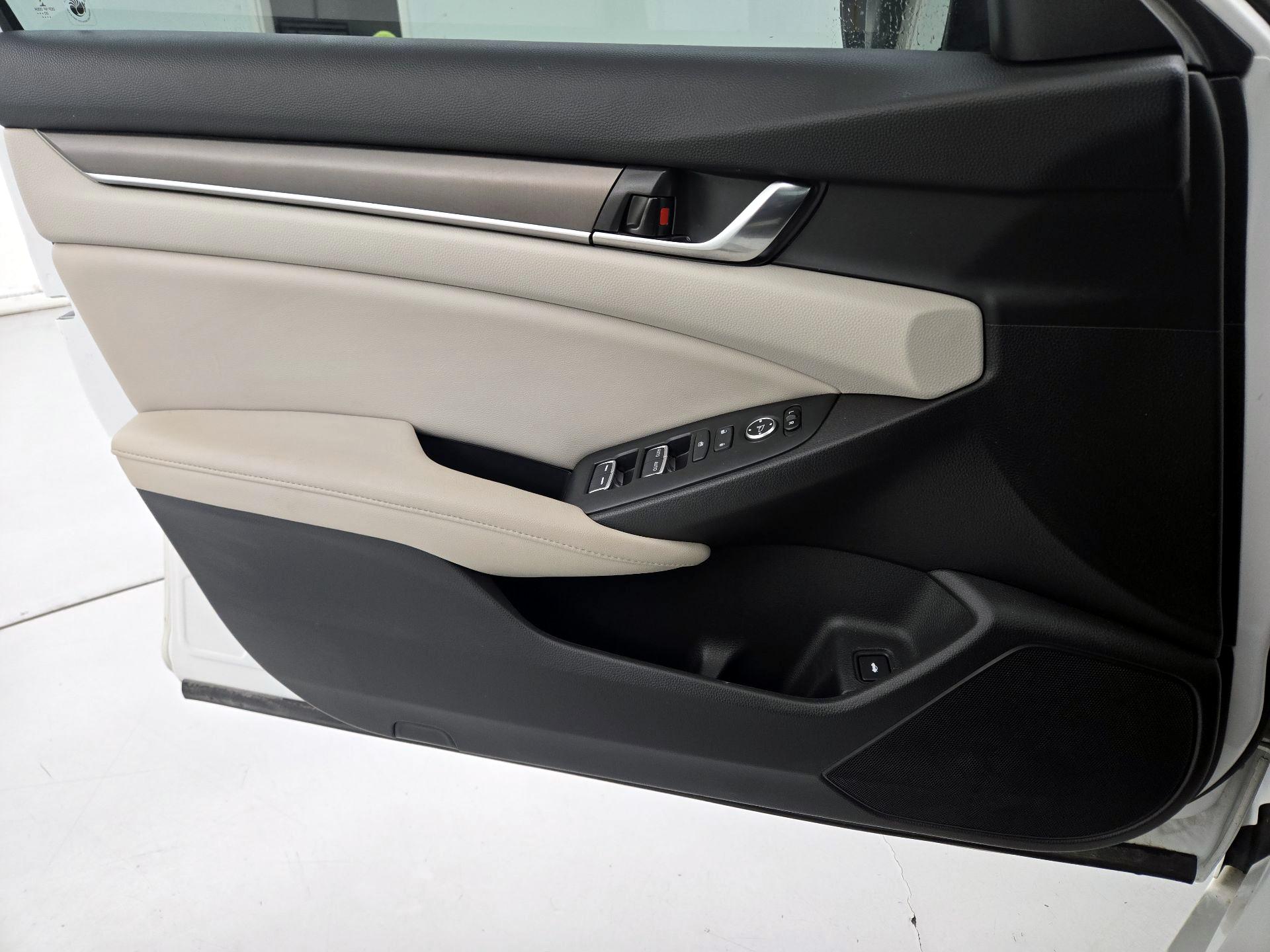 Thumbnail: 2021 Honda Accord - 12