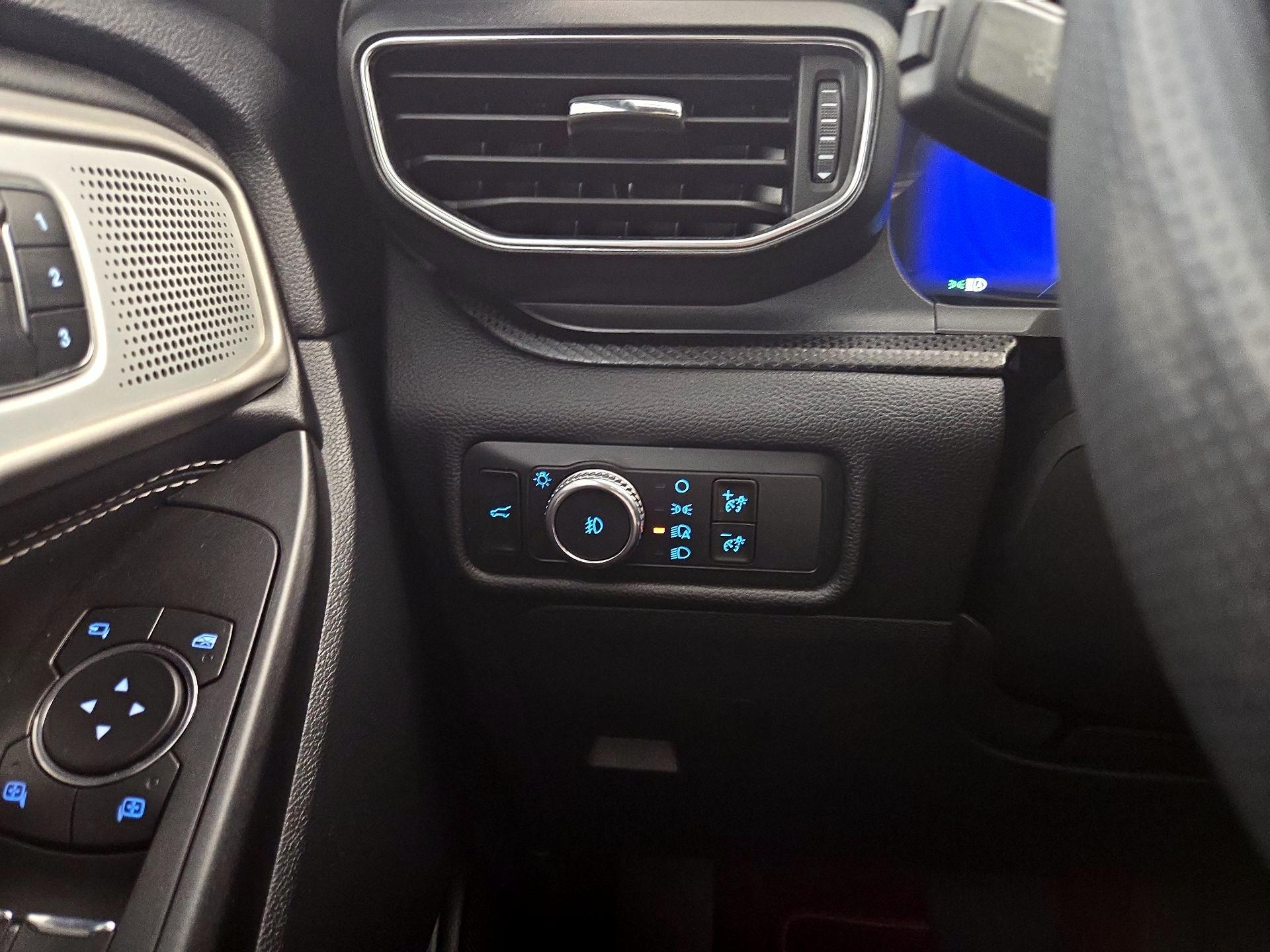 Thumbnail: 2020 Ford Explorer - 13