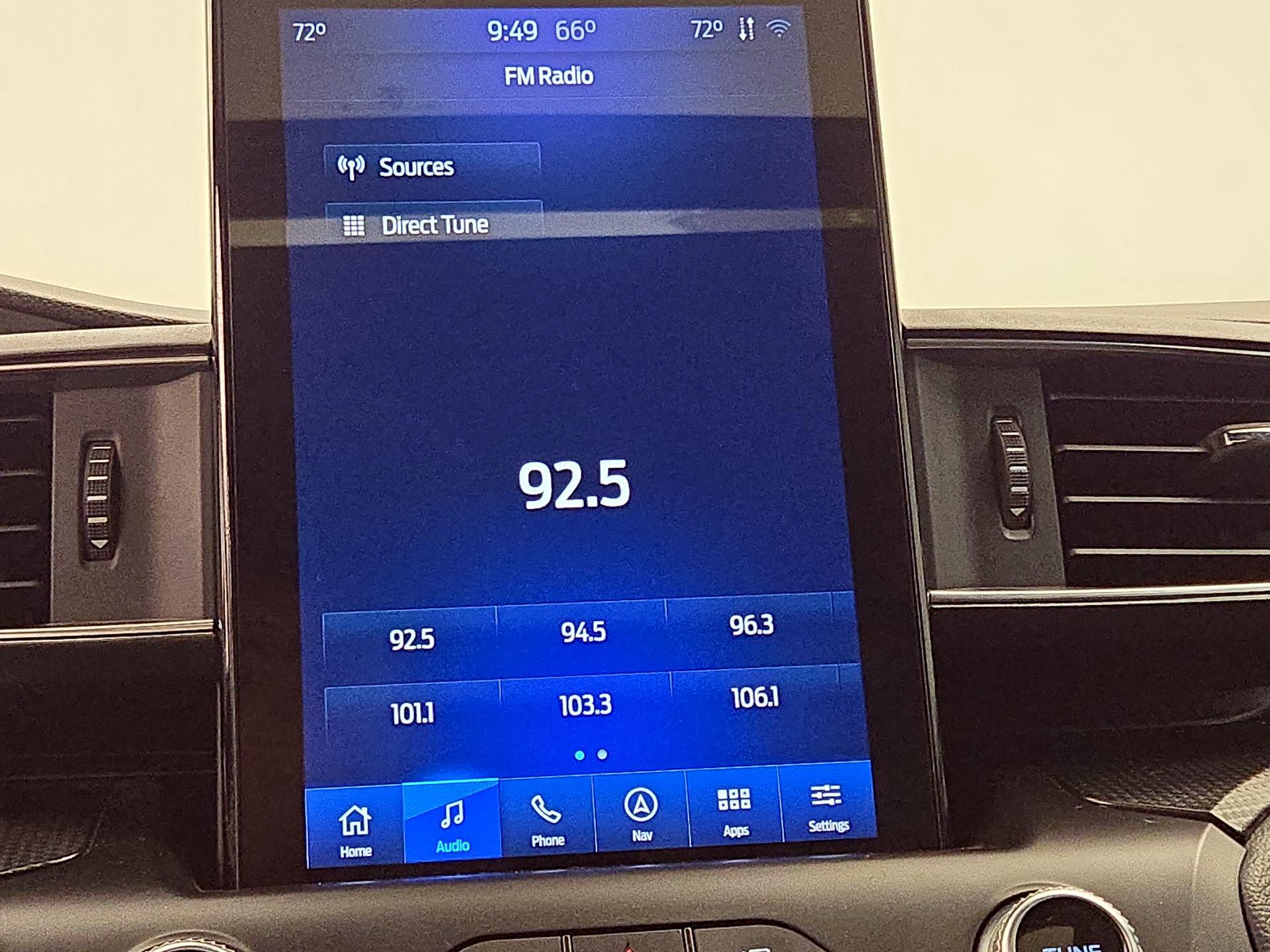 Thumbnail: 2020 Ford Explorer - 16