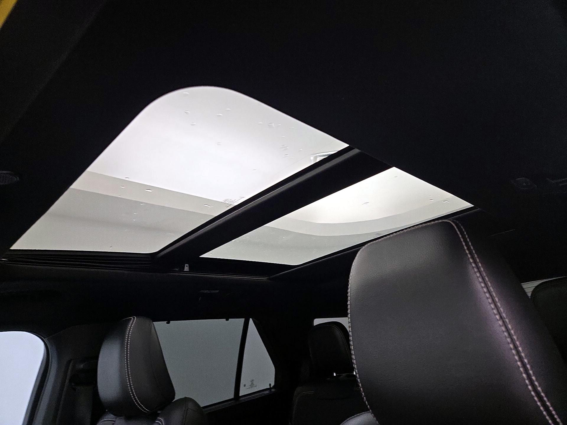 Thumbnail: 2020 Ford Explorer - 20