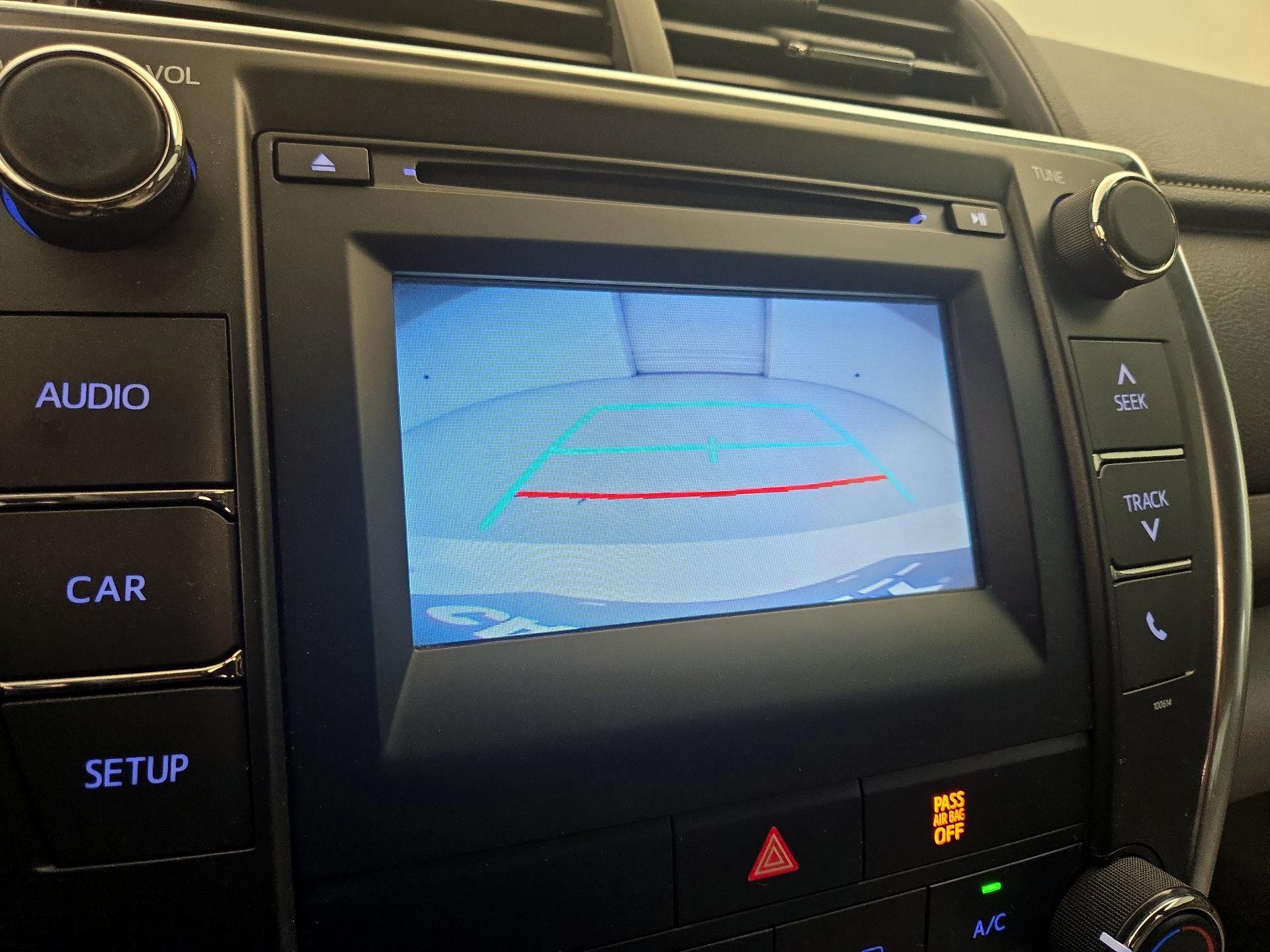 Thumbnail: 2016 Toyota Camry - 14