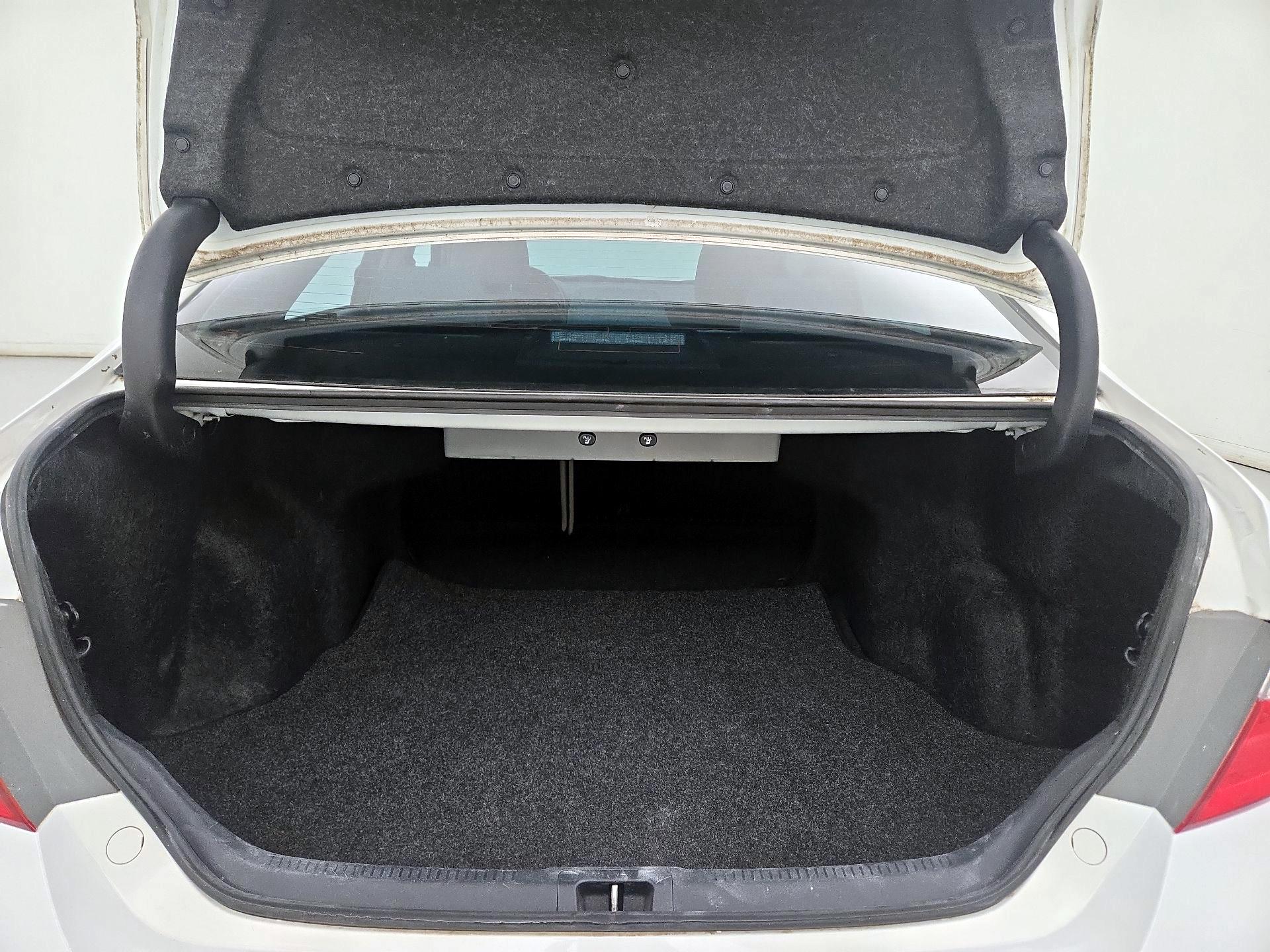 Thumbnail: 2016 Toyota Camry - 20