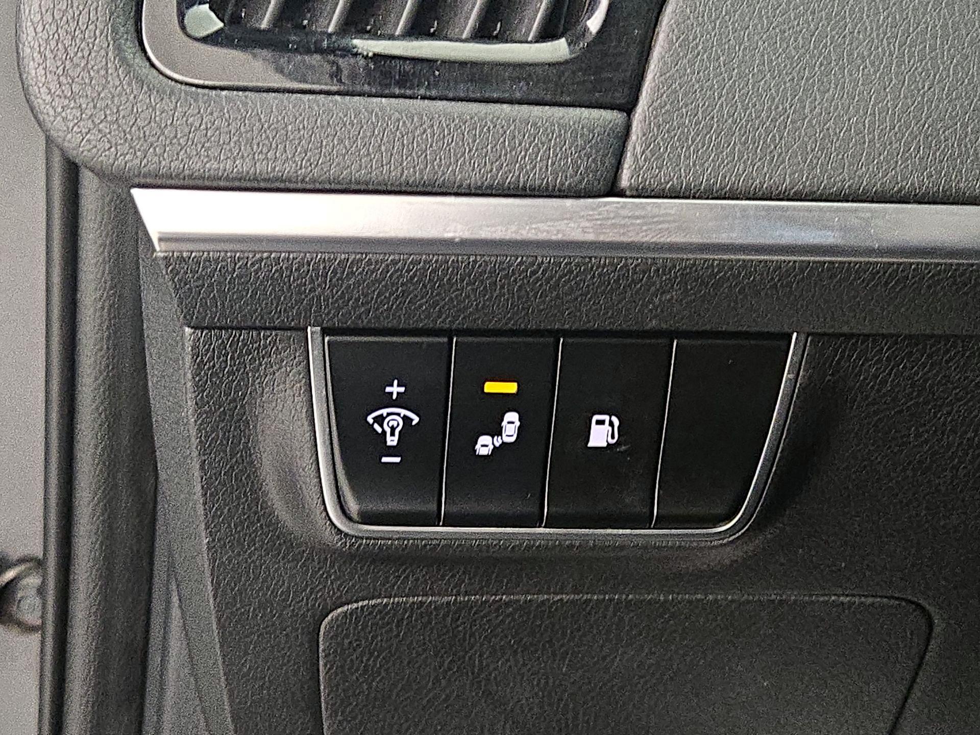 Thumbnail: 2019 Kia Stinger - 13