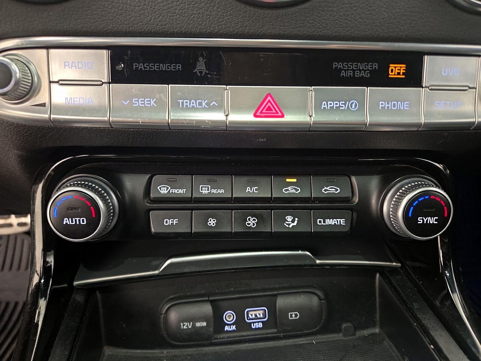 Thumbnail: 2019 Kia Stinger - 16