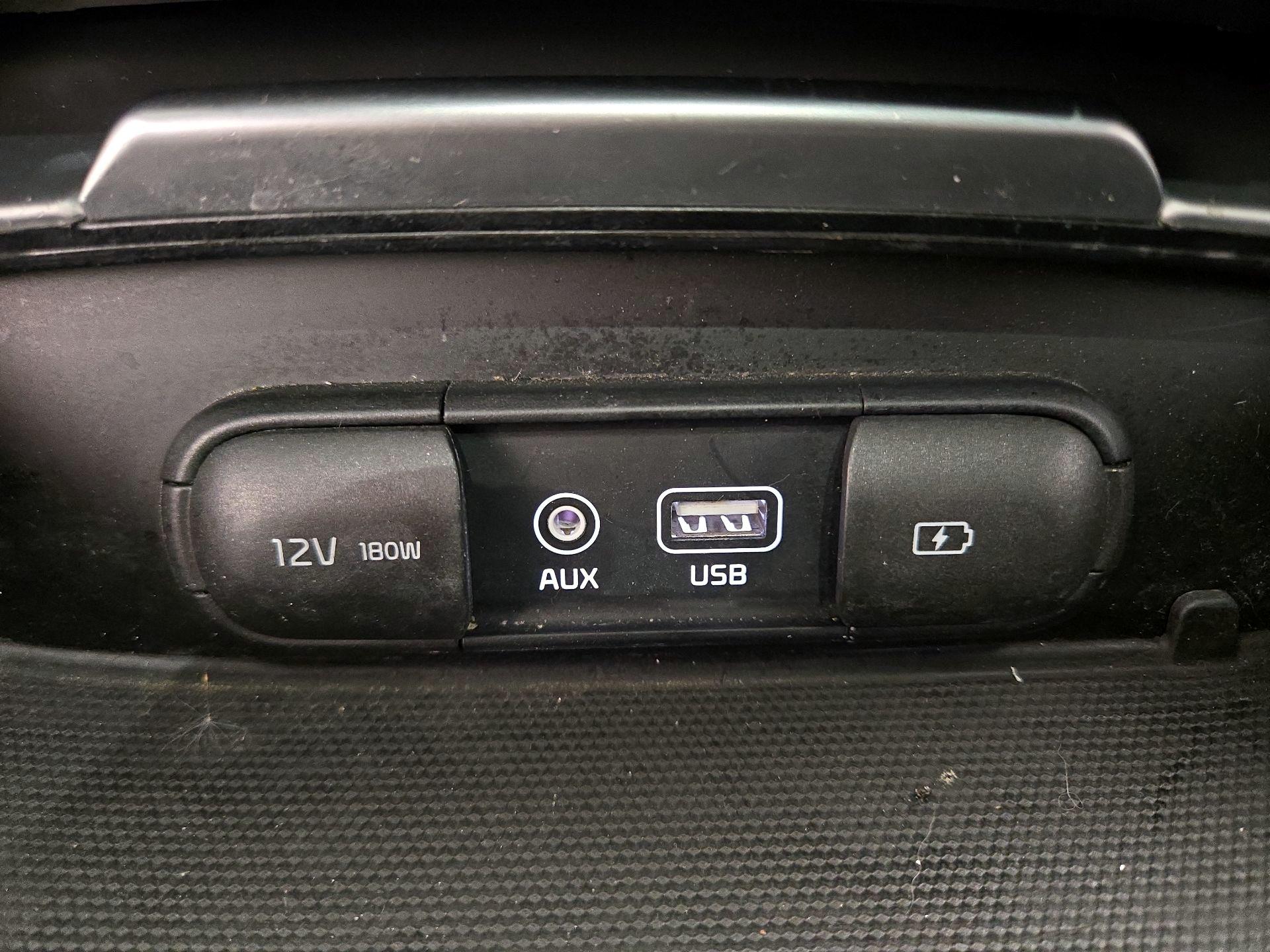 Thumbnail: 2019 Kia Stinger - 18