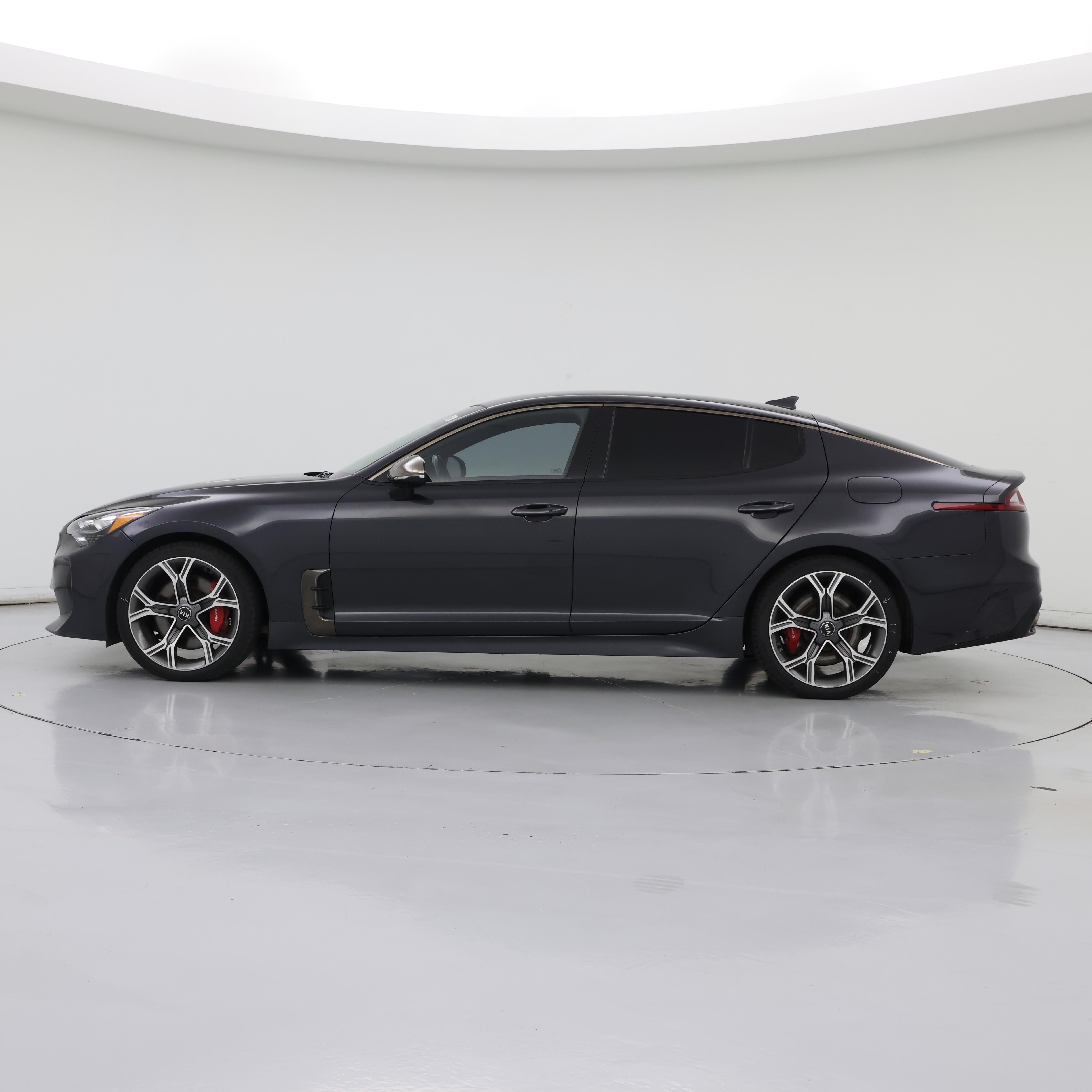 Thumbnail: 2019 Kia Stinger - 3