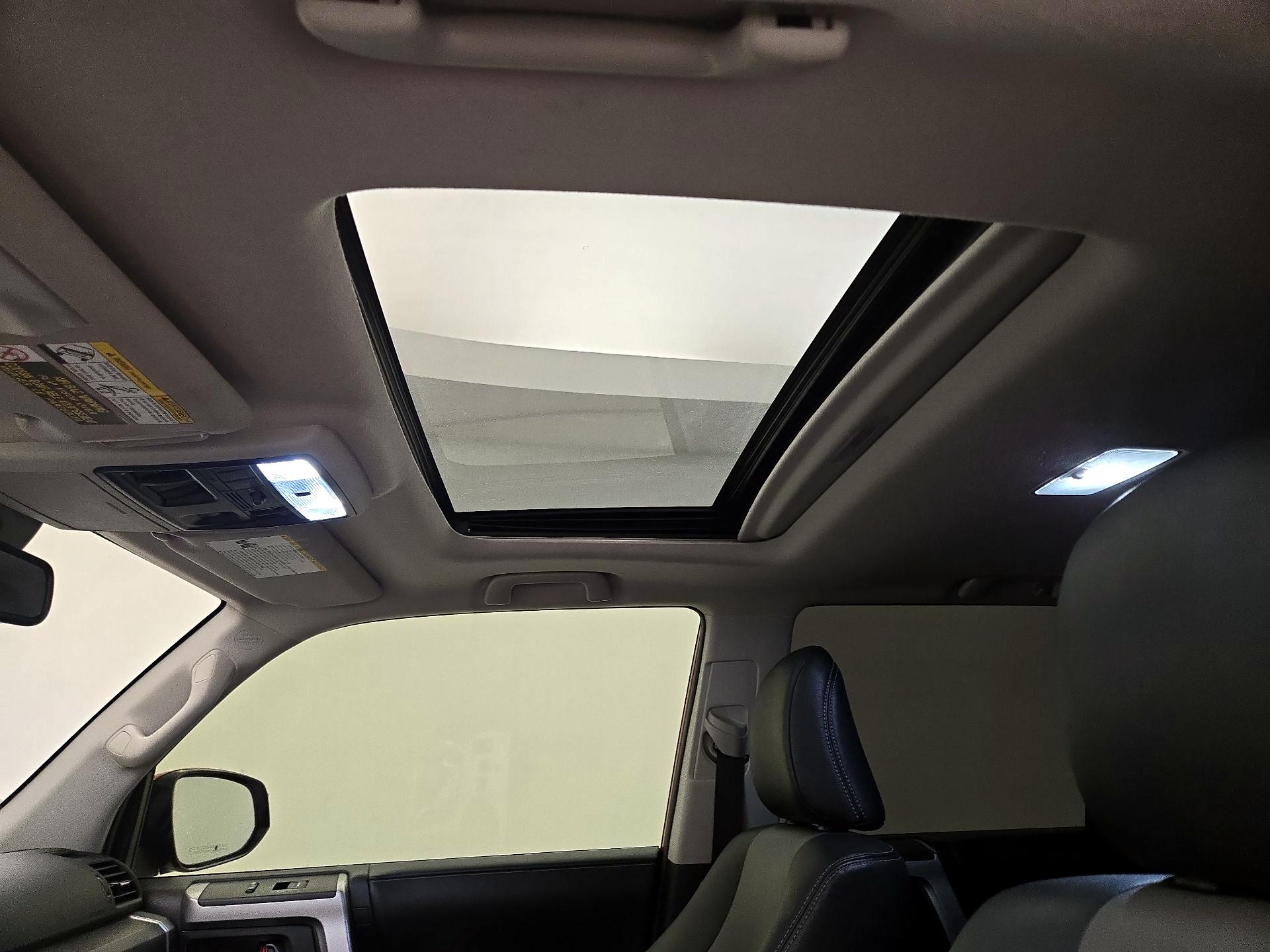 Thumbnail: 2021 Toyota 4Runner - 20