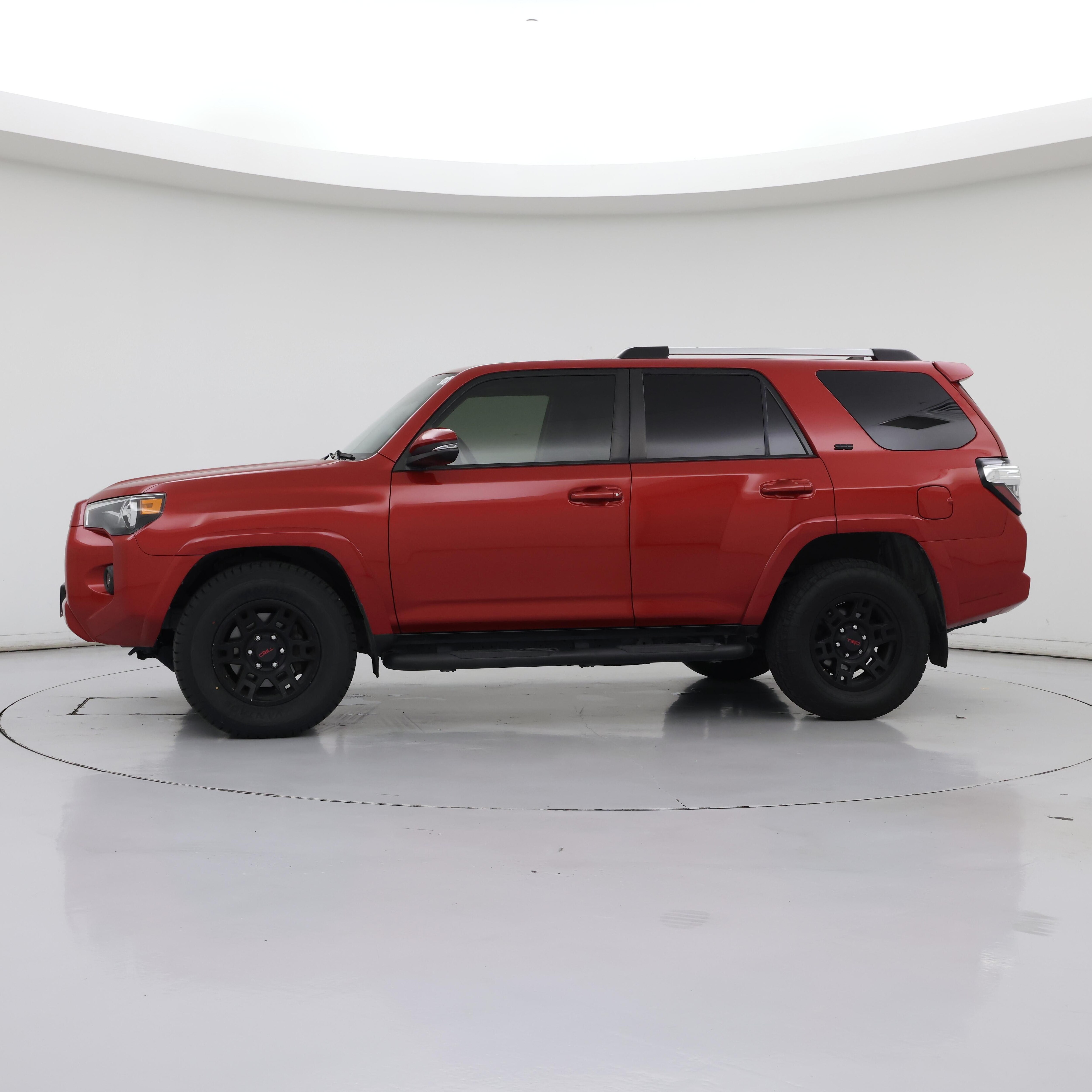 Thumbnail: 2021 Toyota 4Runner - 3