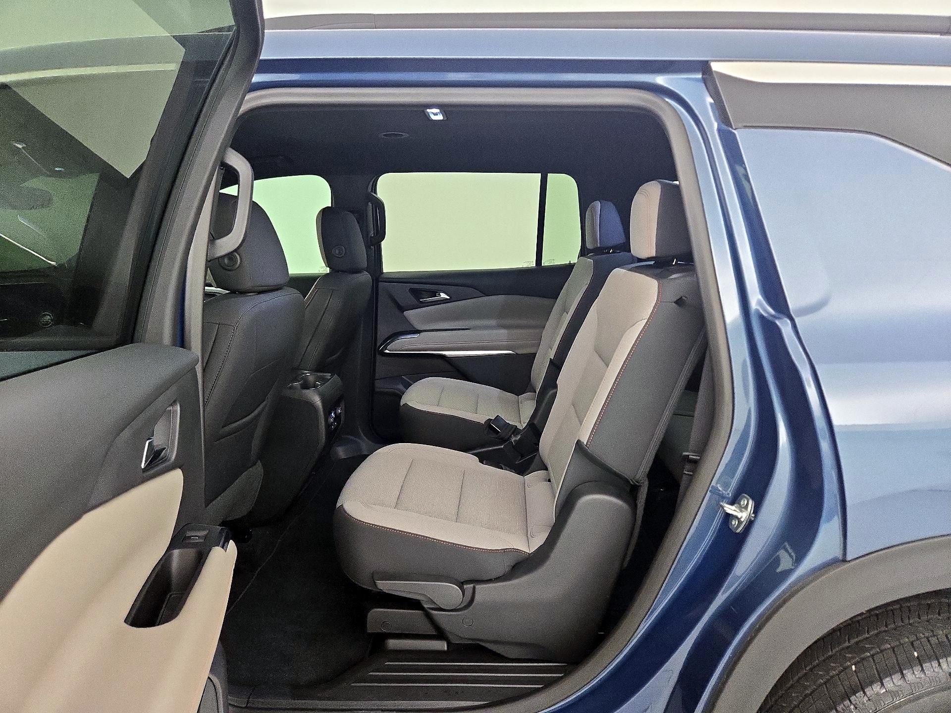 Thumbnail: 2025 Chevrolet Traverse - 20