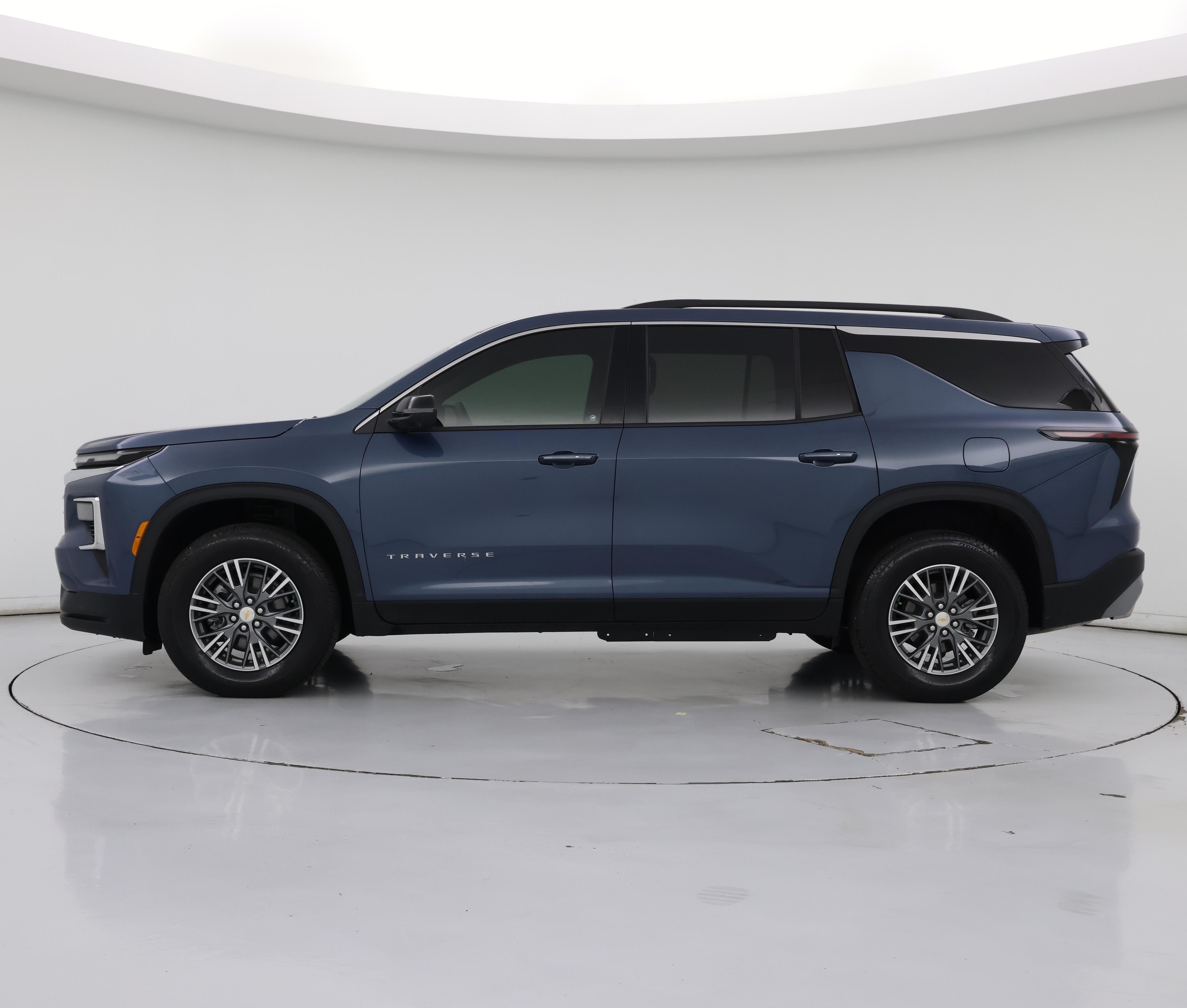 Thumbnail: 2025 Chevrolet Traverse - 3