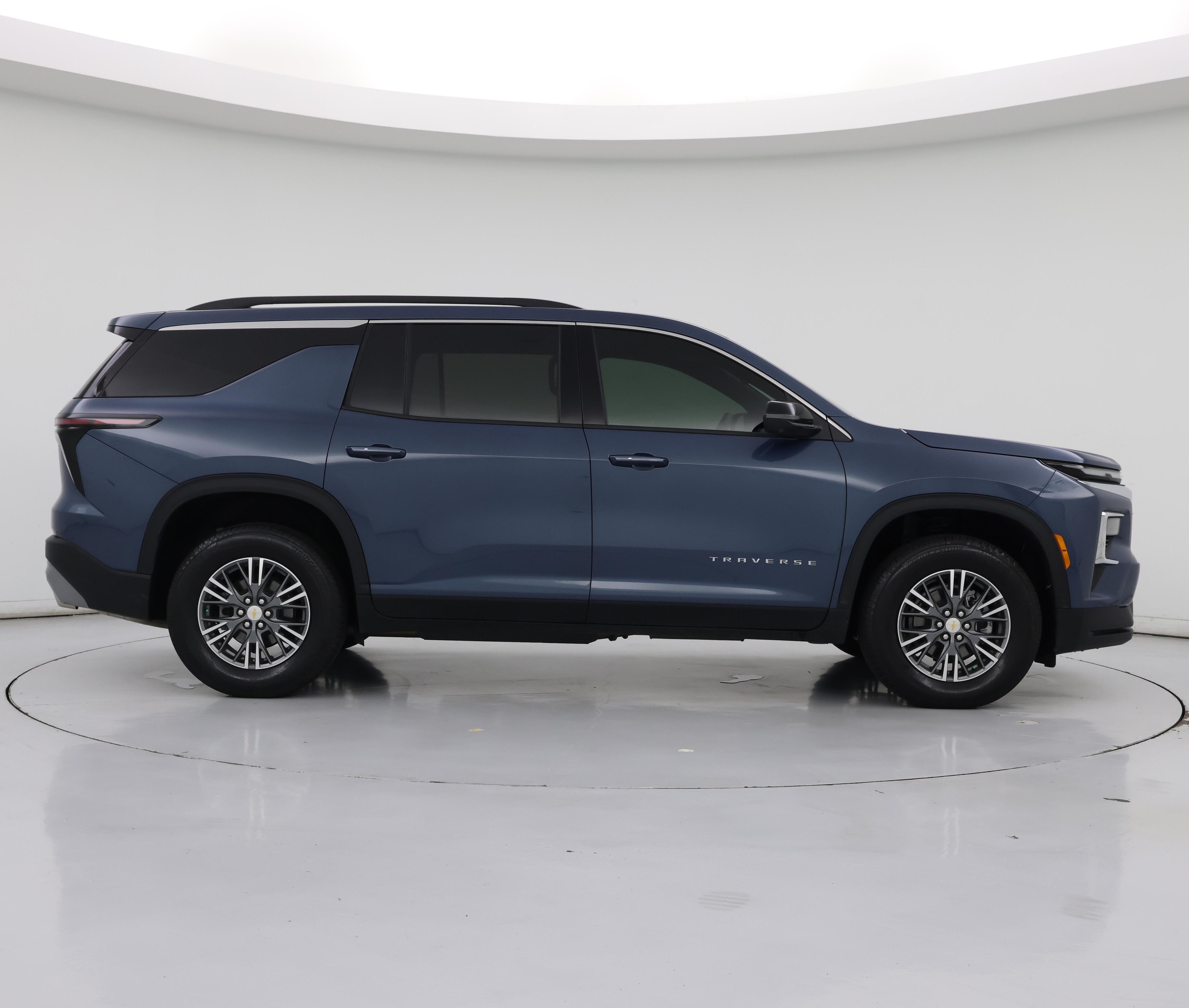 Thumbnail: 2025 Chevrolet Traverse - 7