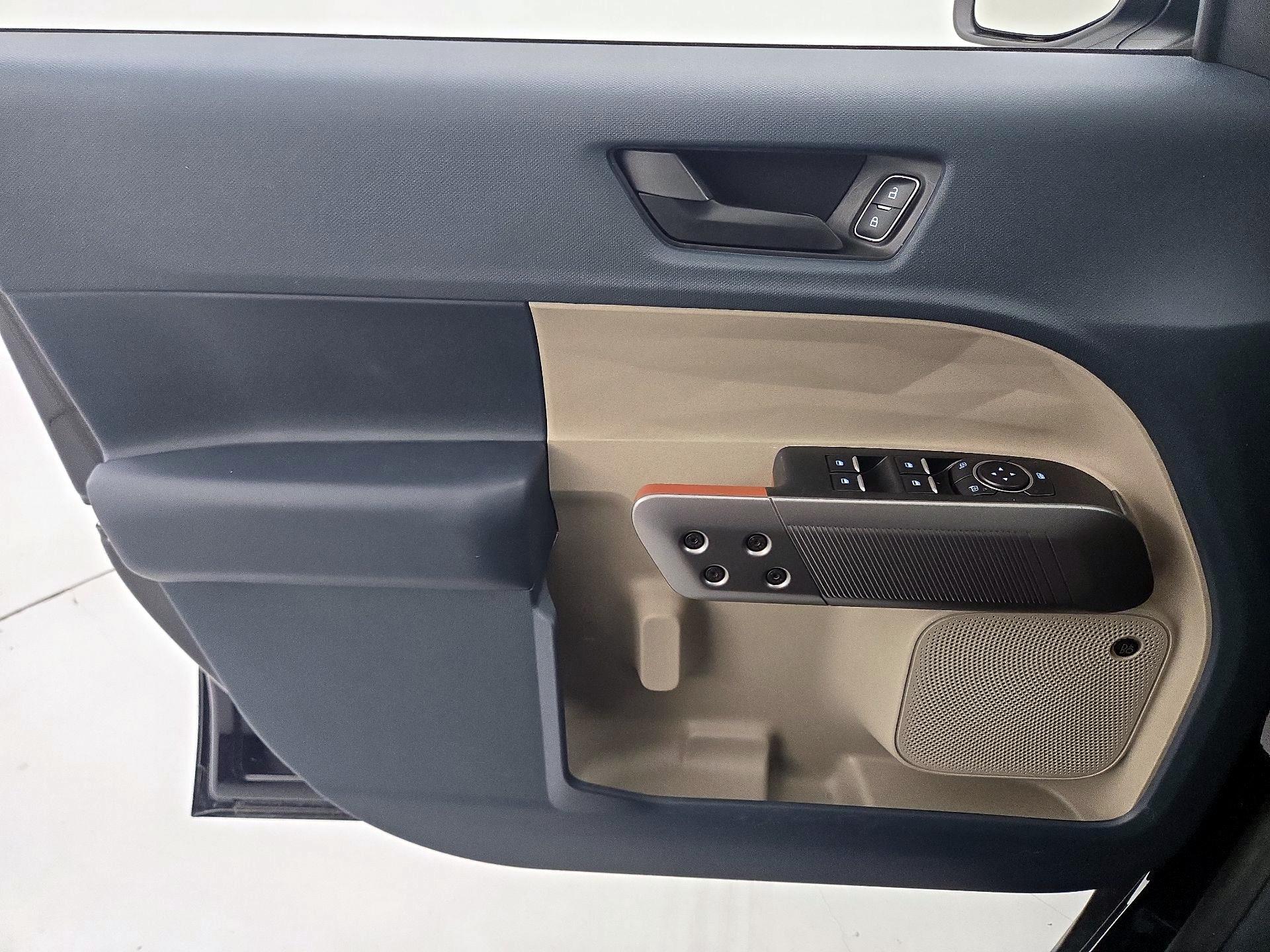 Thumbnail: 2025 Ford Maverick - 12