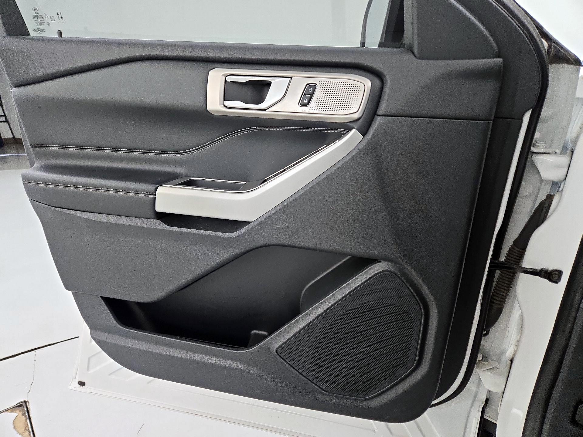 Thumbnail: 2021 Ford Explorer - 12