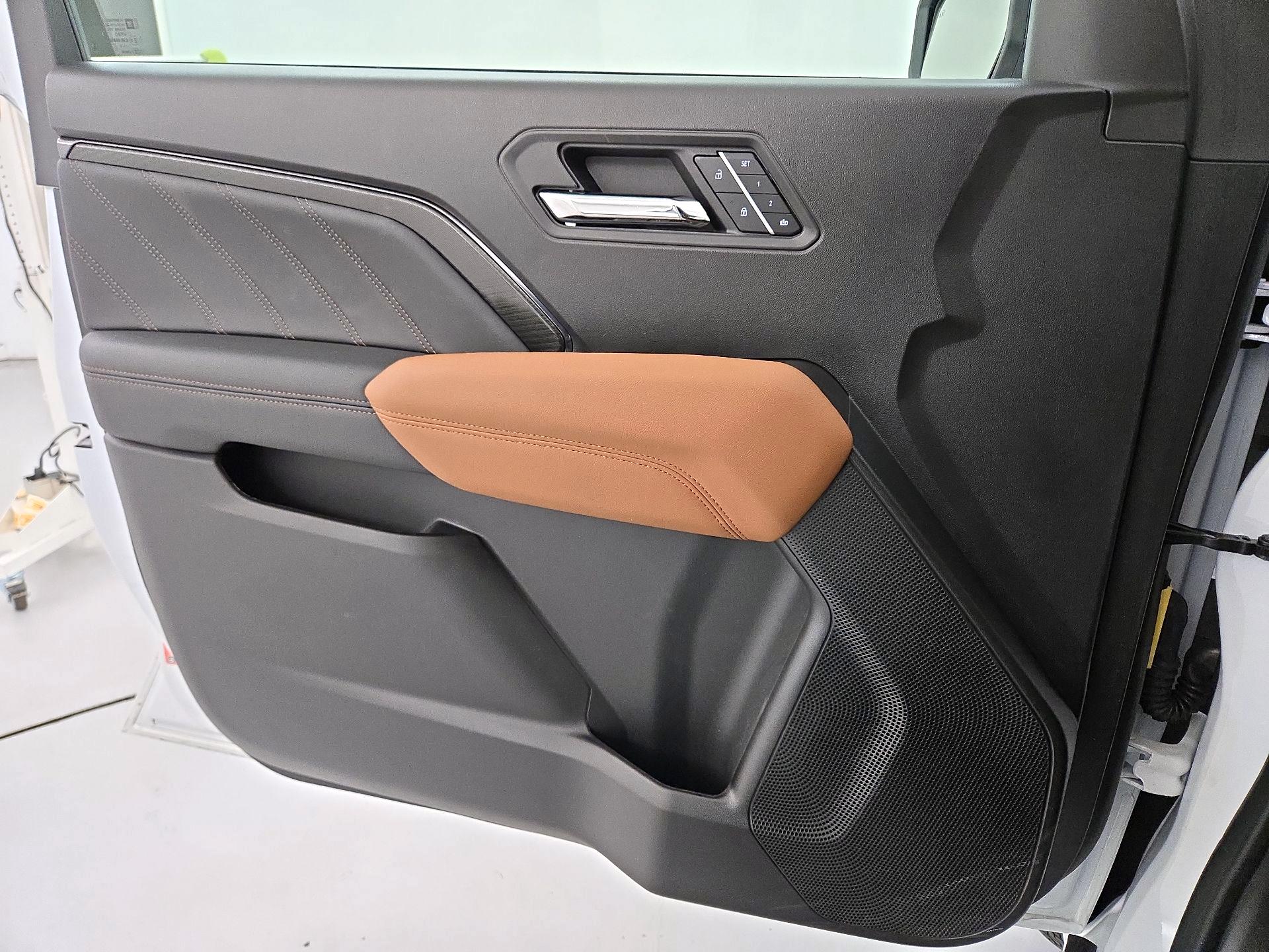 Thumbnail: 2025 GMC Canyon - 12