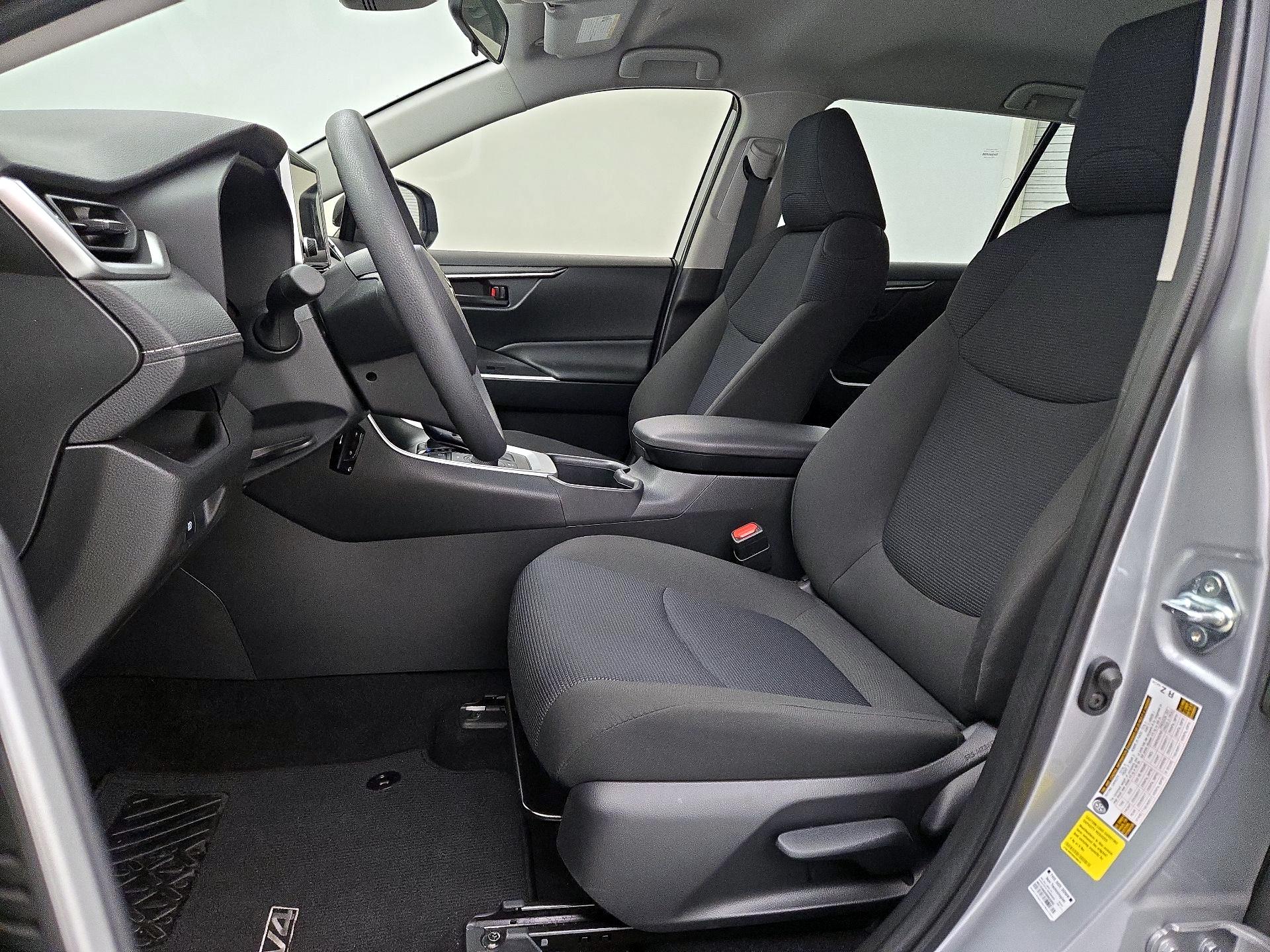 Thumbnail: 2025 Toyota RAV4 - 11