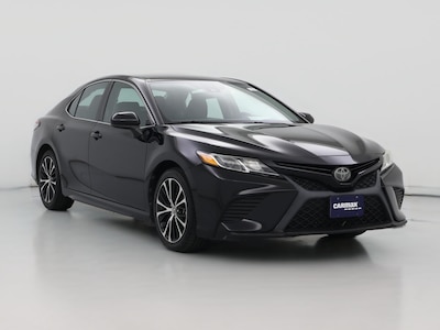 Black 2019 Toyota Camry SE